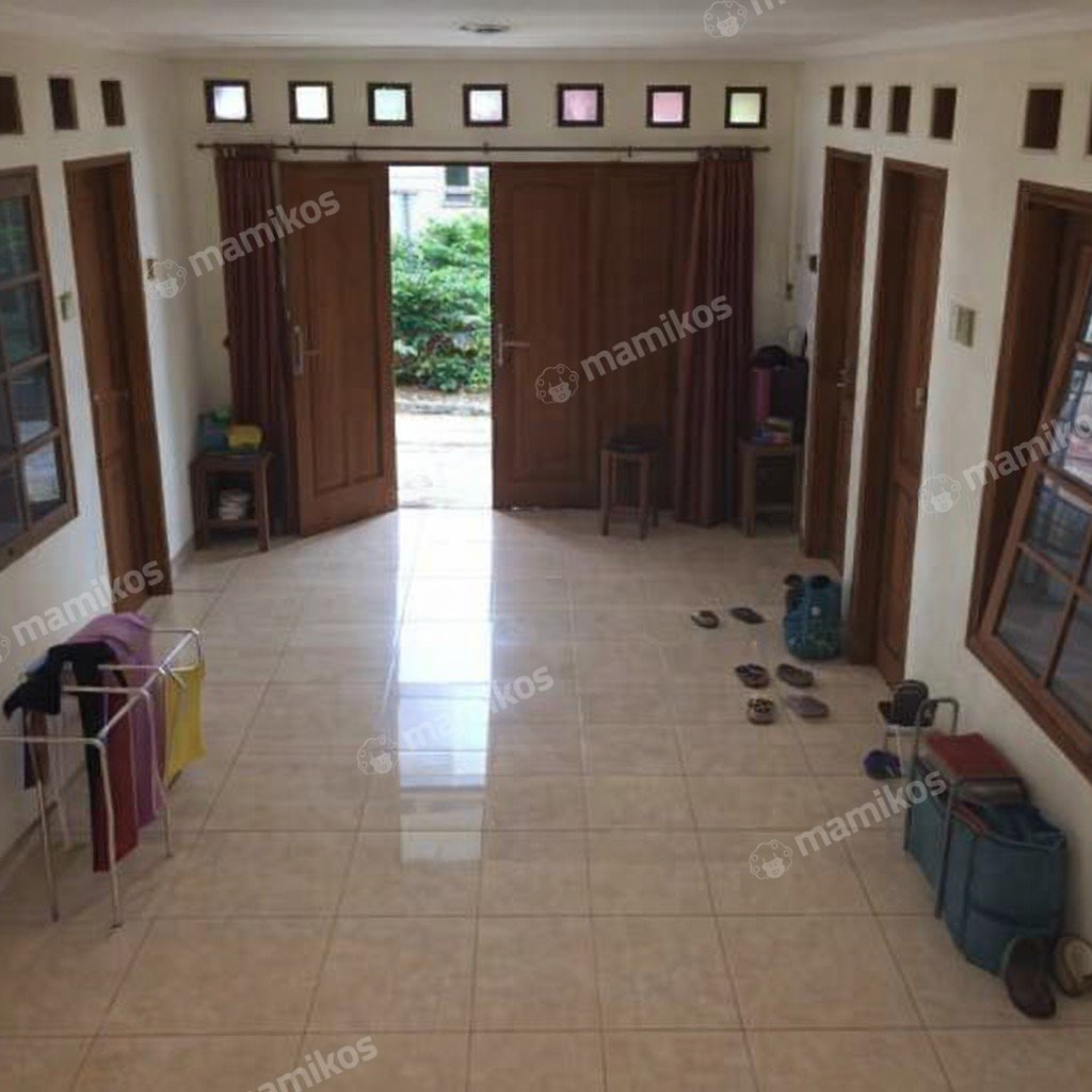 Rumah 8 Kamar Tidur 8 Kamar Mandi 3 Lantai Tanjung Duren Jakarta Barat - Photo 3