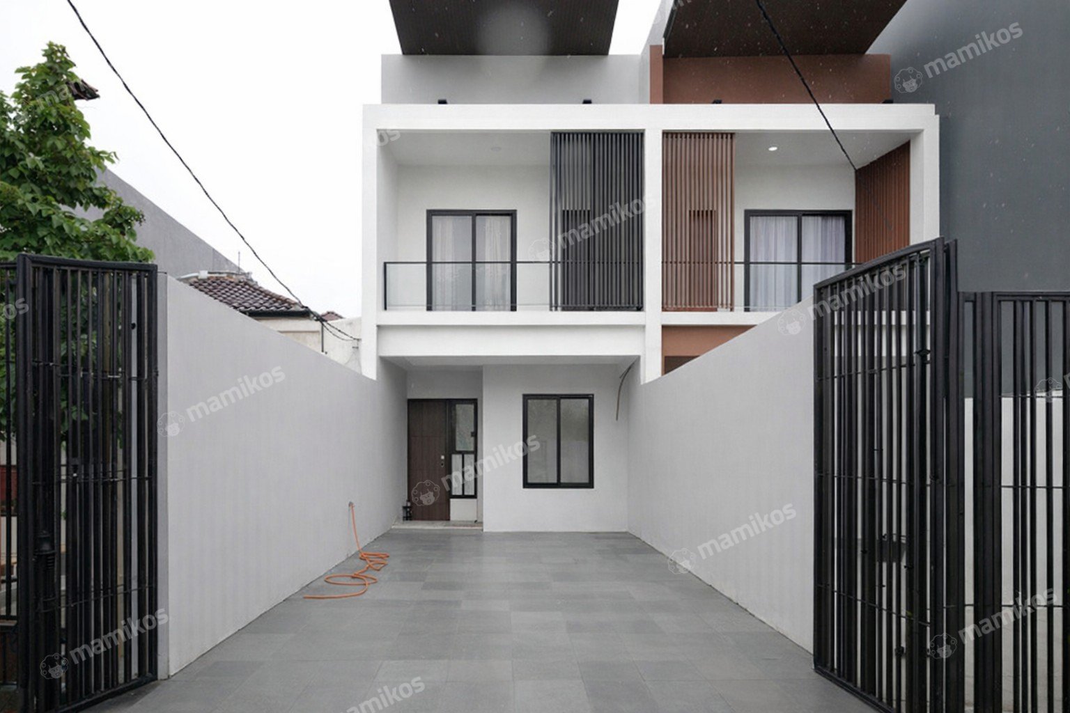 Rumah Sertifikat SHM 4 Kamar Tidur 4 Kamar Mandi Meruya Jakarta Barat