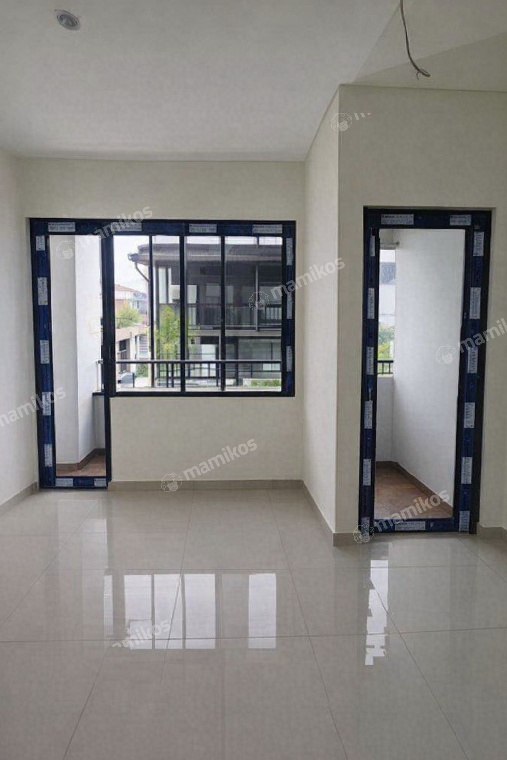 Rumah Sertifikat SHM 4 Kamar Tidur 3 Kamar Mandi Tanjung Duren Jakarta Barat - Photo 3