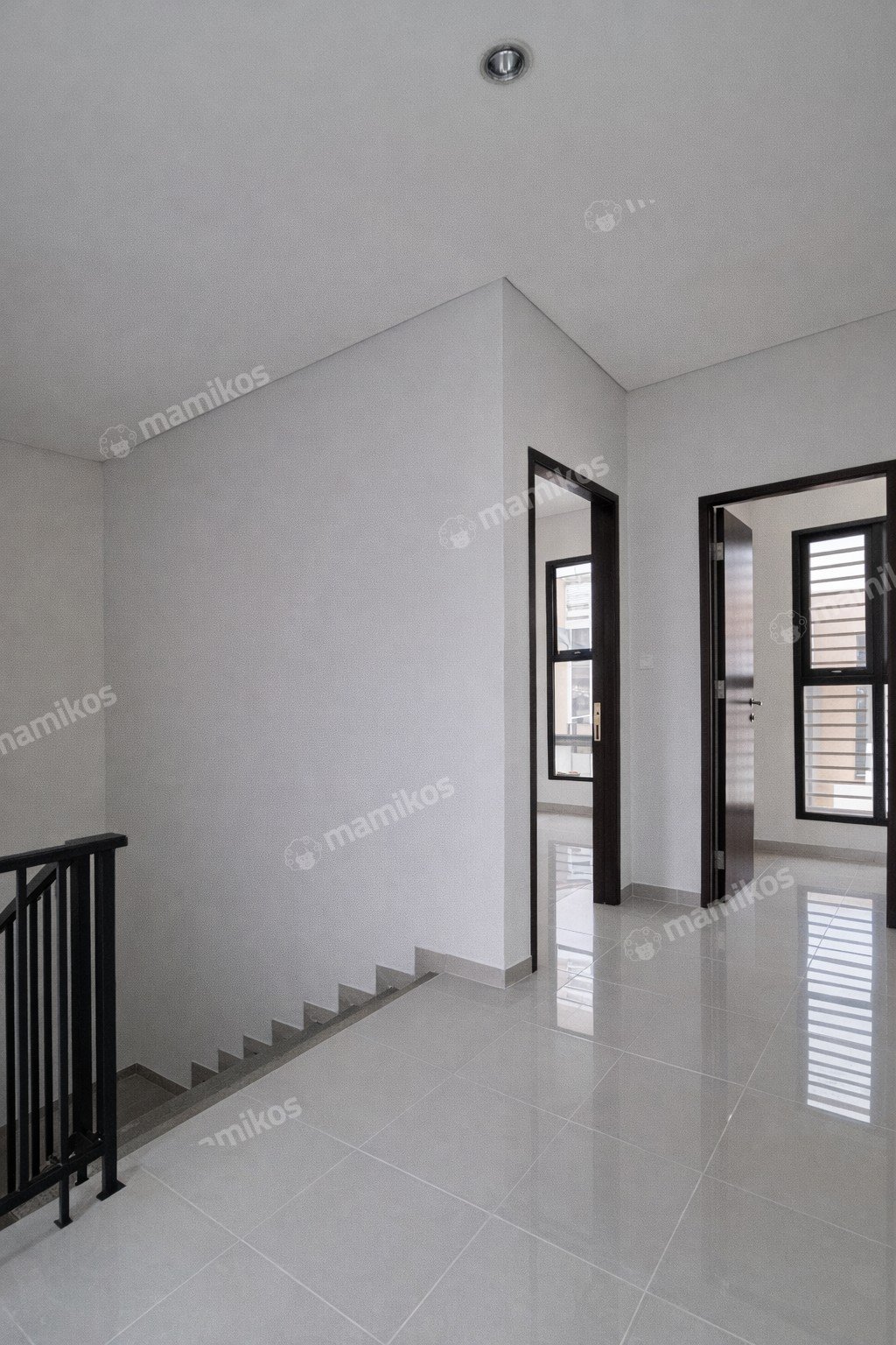 Rumah Sertifikat SHM 3 Kamar Tidur 3 Kamar Mandi Metland Puri Jakarta Barat - Photo 4