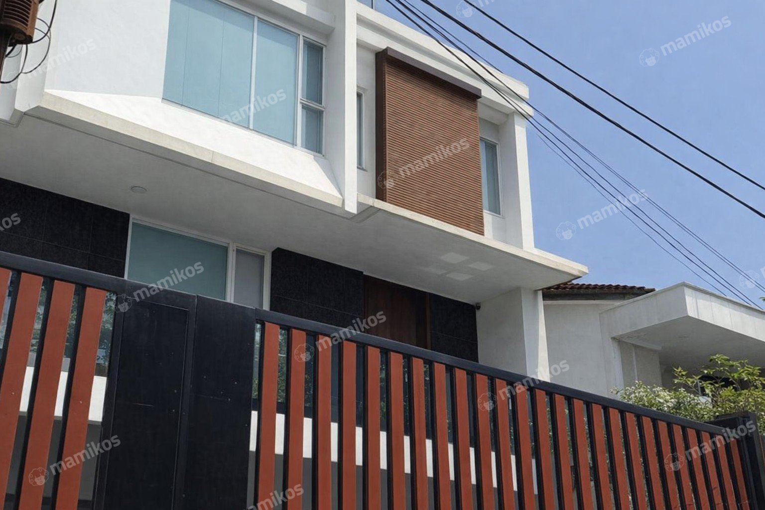 Rumah Sertifikat SHM 5 Kamar Tidur 4 Kamar Mandi Pluit Jakarta Utara