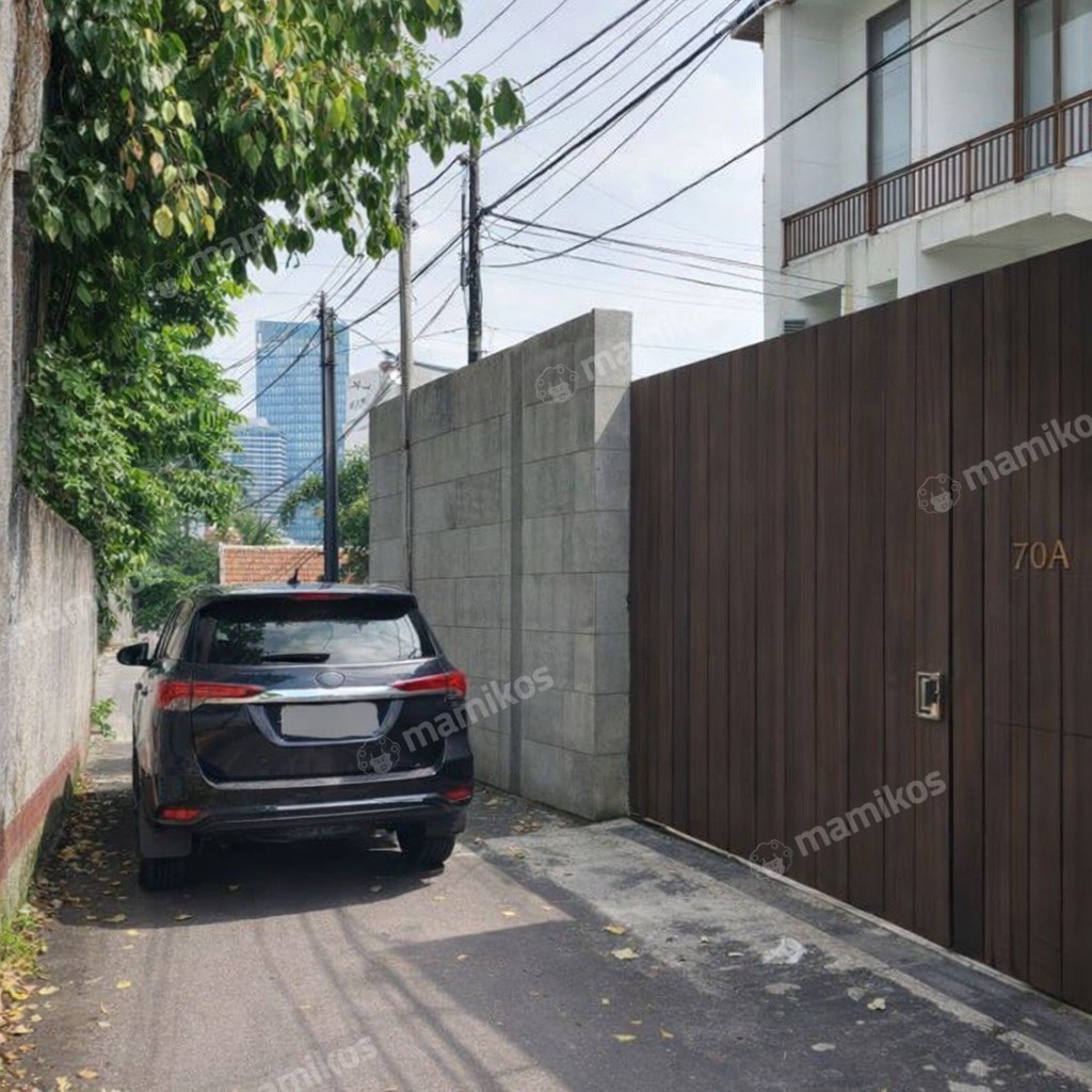 Rumah 4 Kamar Tidur 3 Kamar Mandi 2 Lantai Cipete Jakarta Selatan - Photo 2