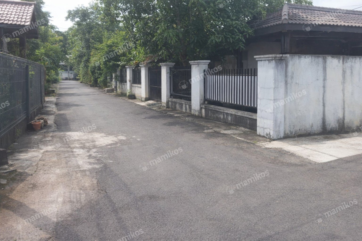 Rumah Sertifikat SHM 4 Kamar Tidur 1 Kamar Mandi Kalimalang Jakarta Timur - Photo 3