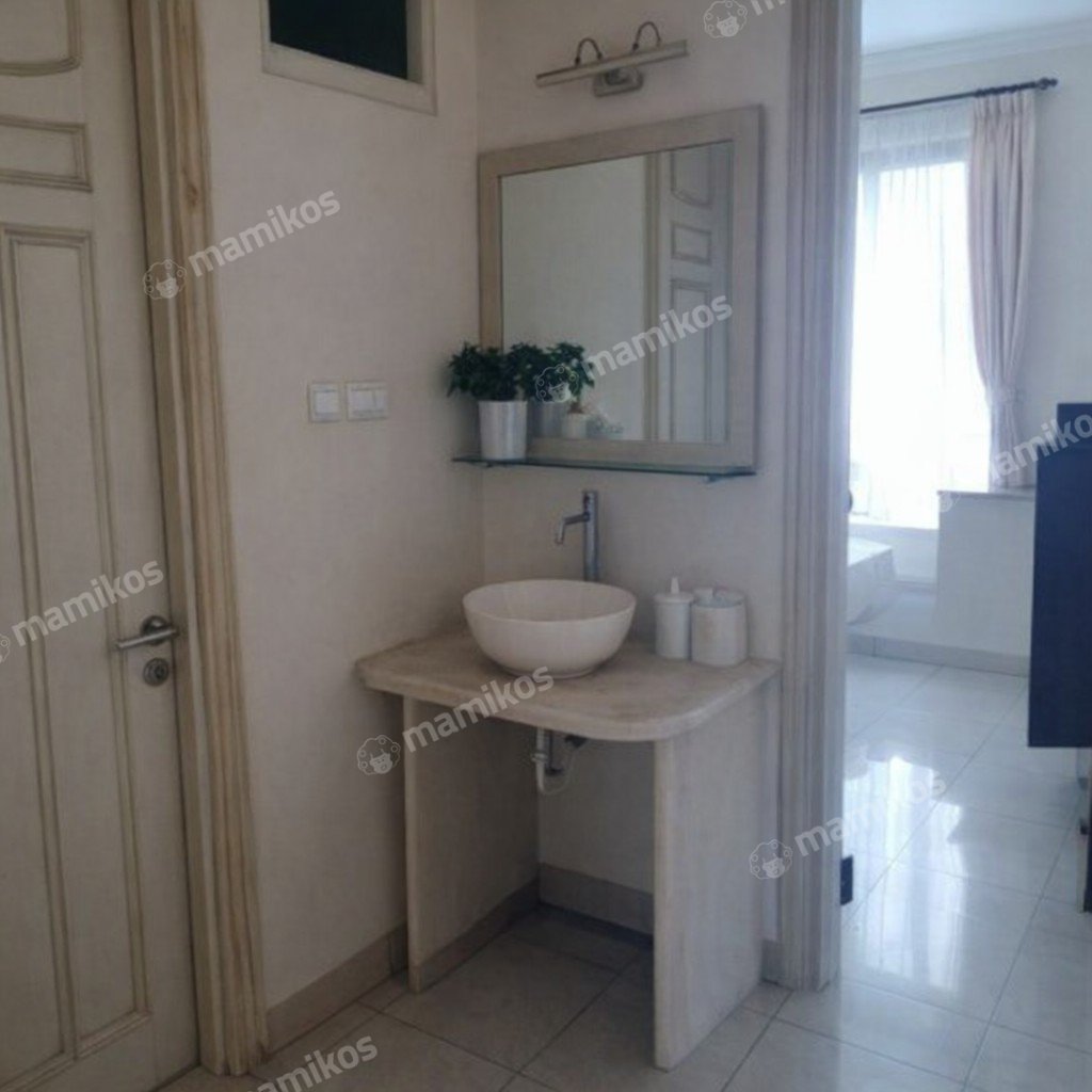 Rumah Sertifikat SHM 5 Kamar Tidur 3 Kamar Mandi Pondok Indah Jakarta Selatan - Photo 4