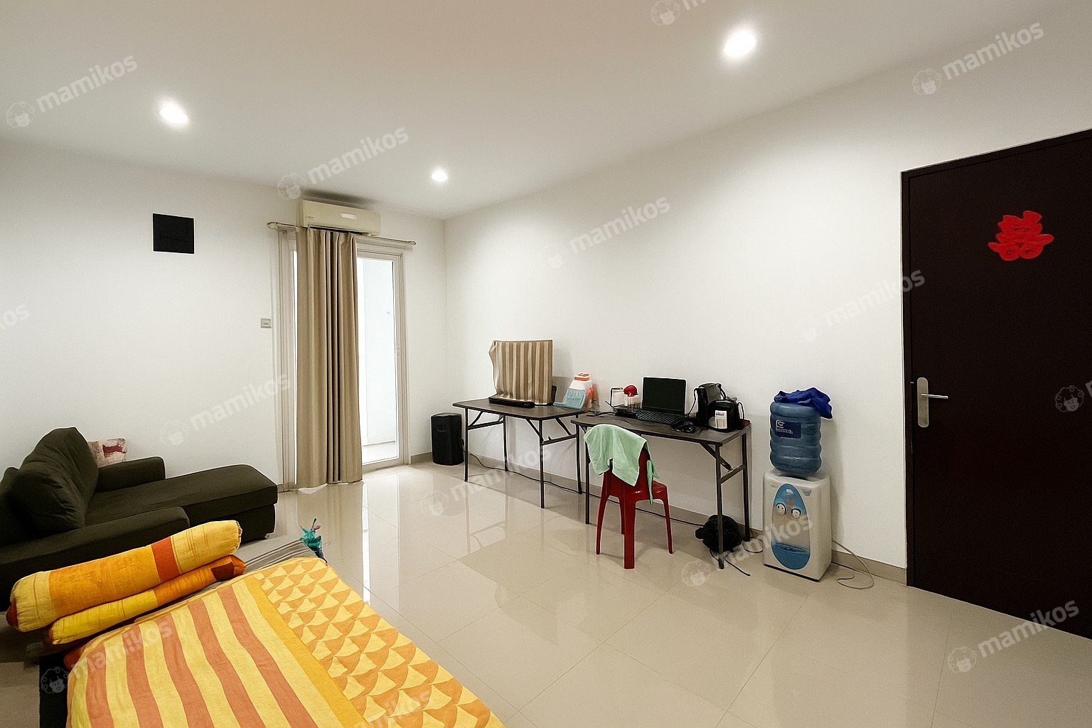 Rumah Sertifikat SHM 4 Kamar Tidur 3 Kamar Mandi Jelambar Jakarta Barat
