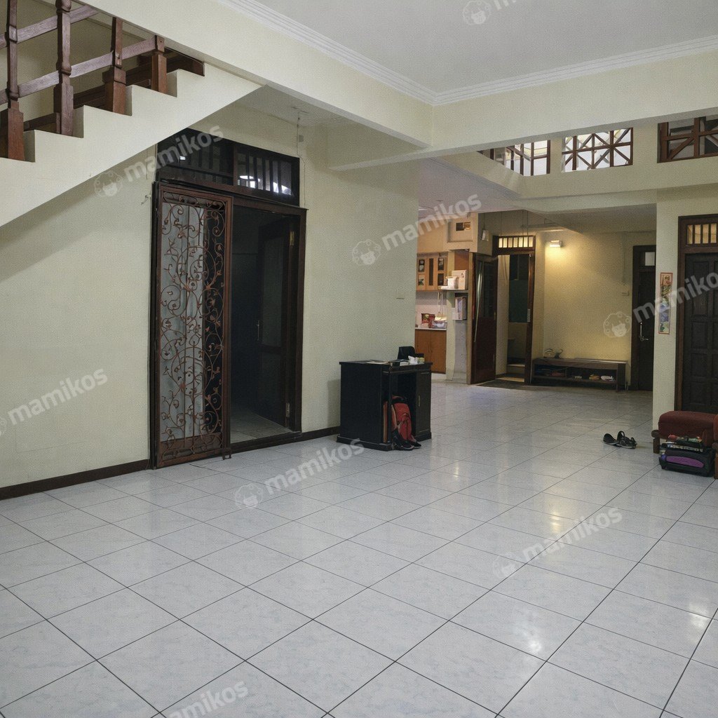 Rumah Sertifikat SHM 5 Kamar Tidur 4 Kamar Mandi Meruya Jakarta Barat - Photo 2