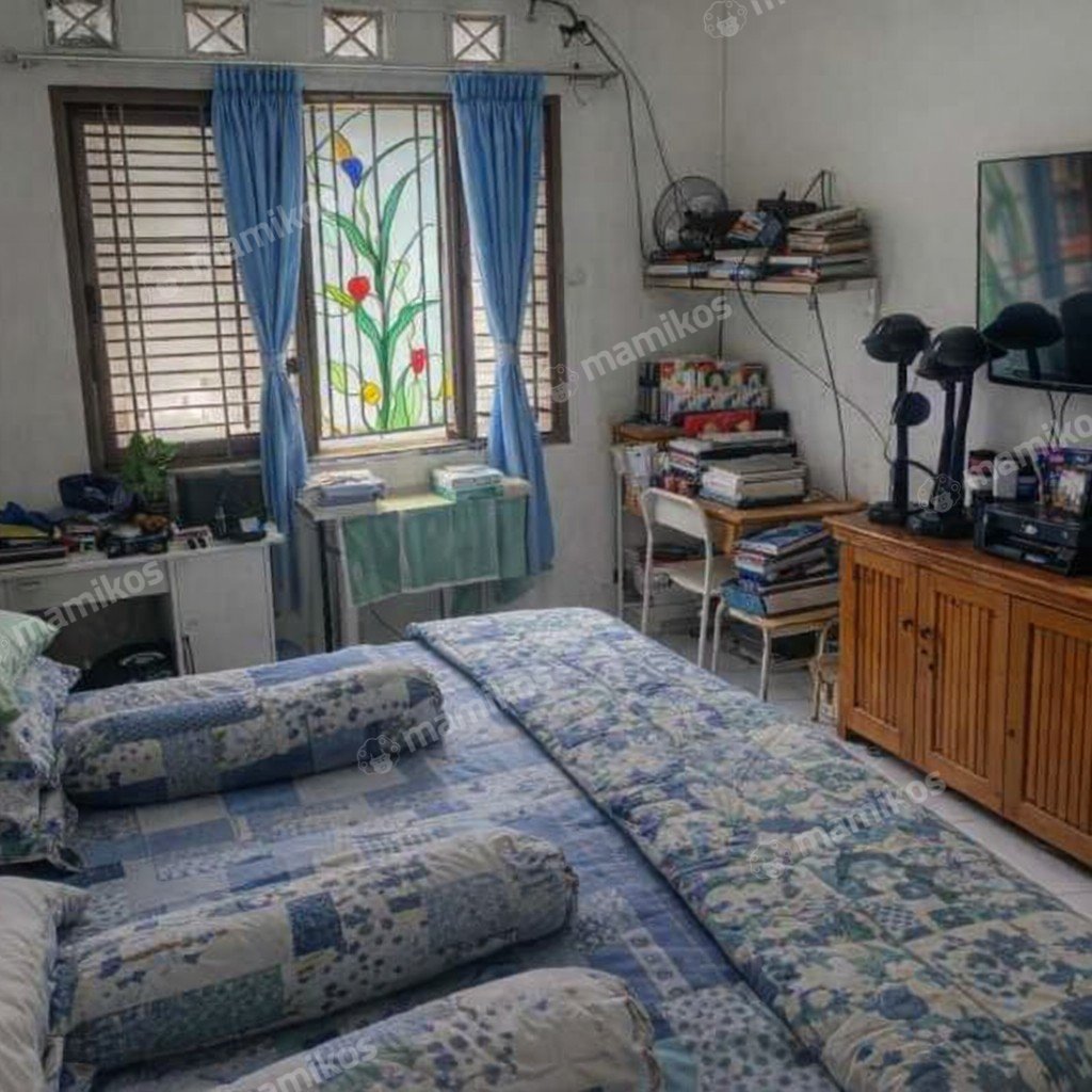 Rumah Sertifikat SHM 3 Kamar Tidur 2 Kamar Mandi Srengseng Jakarta Barat - Photo 4