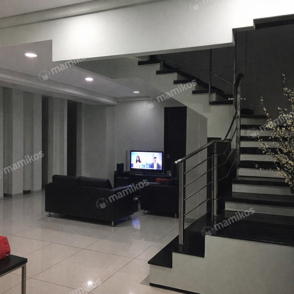 Rumah Sertifikat SHM 5 Kamar Tidur 4 Kamar Mandi Puri Indah Jakarta Barat - Photo 4