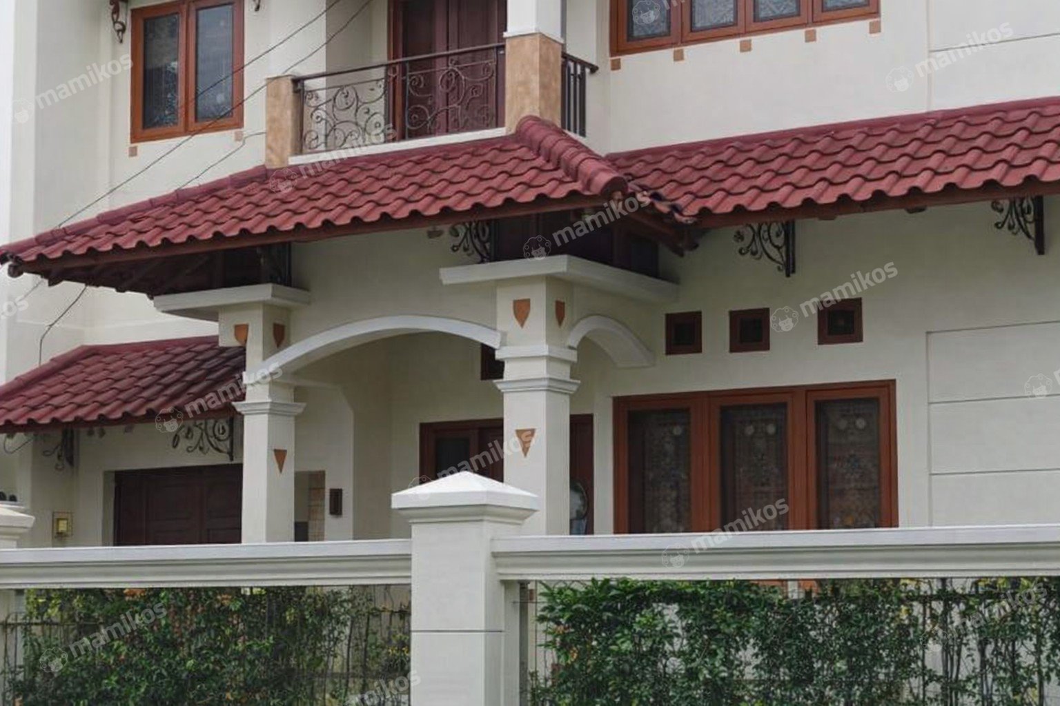 Rumah Sertifikat SHM 3 Kamar Tidur 3 Kamar Mandi Citra Grand Jakarta Timur