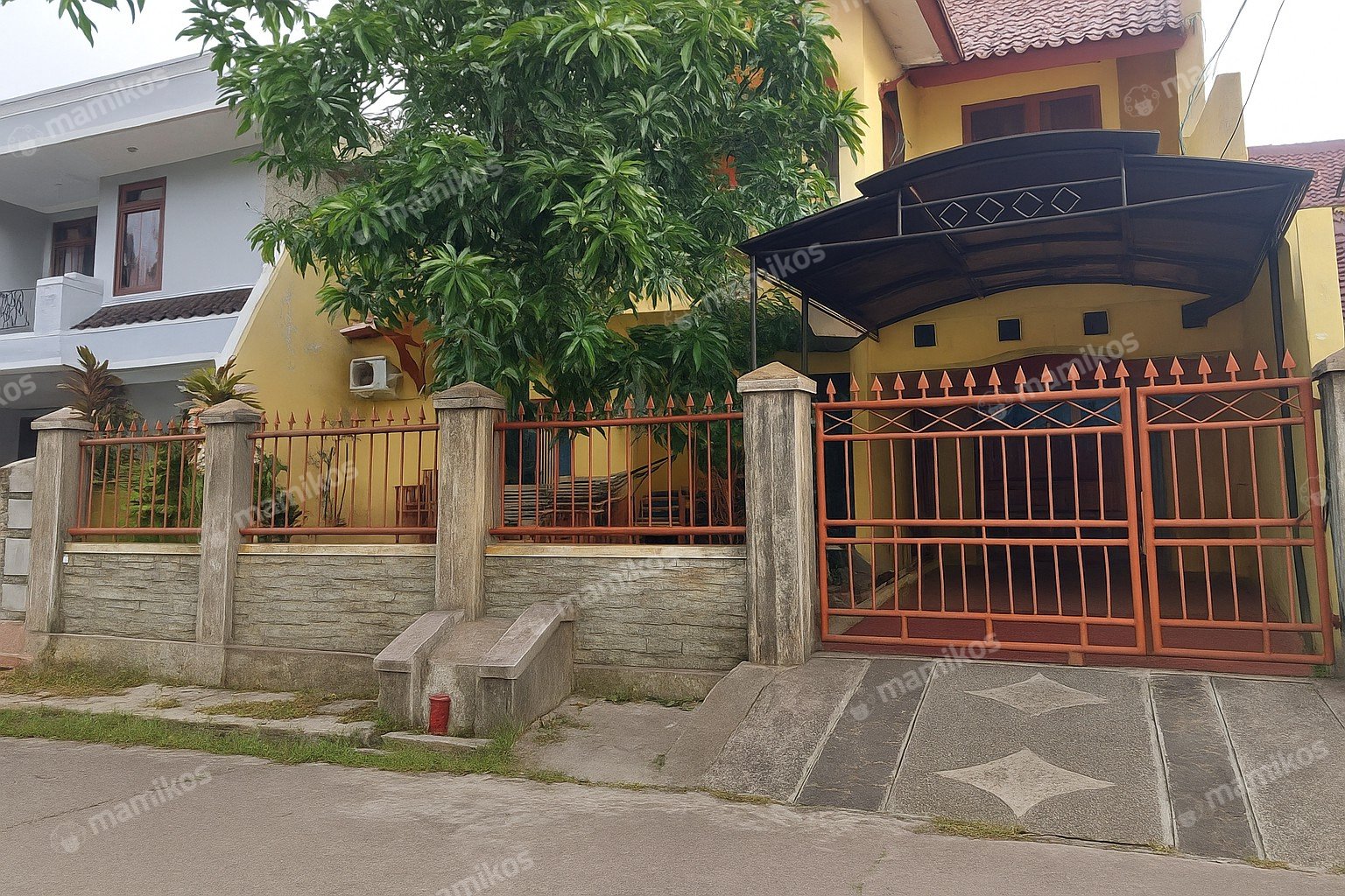 Rumah Sertifikat SHM 5 Kamar Tidur 2 Kamar Mandi Duren Sawit Jakarta Timur
