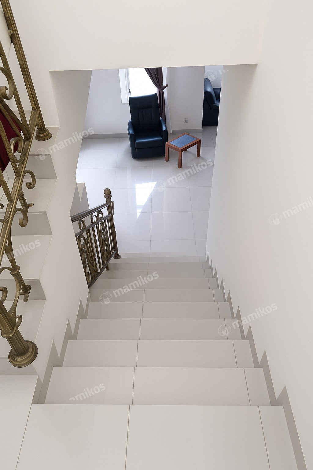 Rumah Sertifikat SHM 4 Kamar Tidur 4 Kamar Mandi Pantai Indah Kapuk Jakarta Utara - Photo 4