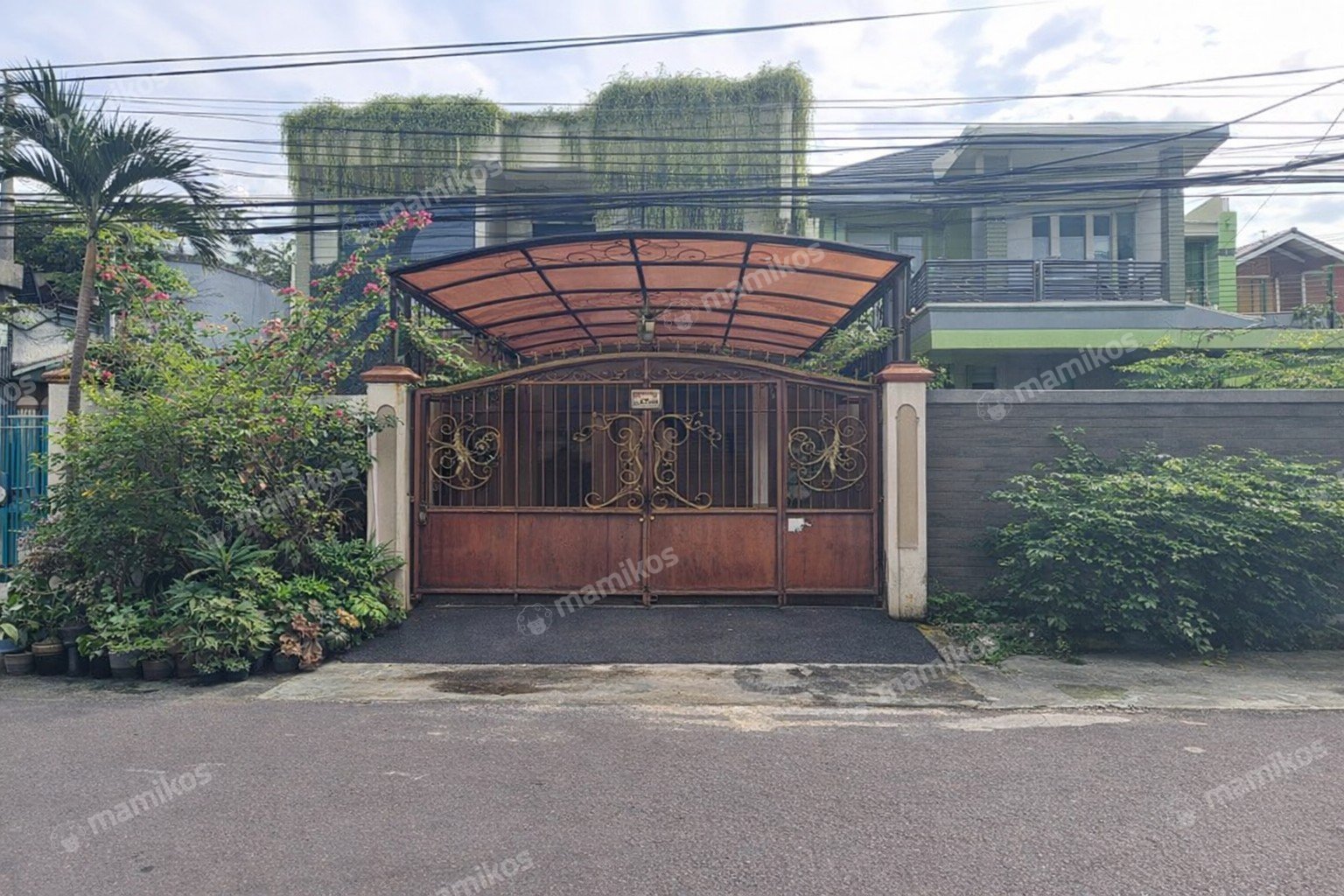 Rumah Sertifikat SHM 4 Kamar Tidur 4 Kamar Mandi Duren Tiga Jakarta Selatan