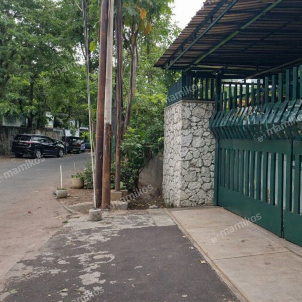 Rumah Sertifikat SHM 4 Kamar Tidur 4 Kamar Mandi Kebayoran Baru Jakarta Selatan - Photo 5