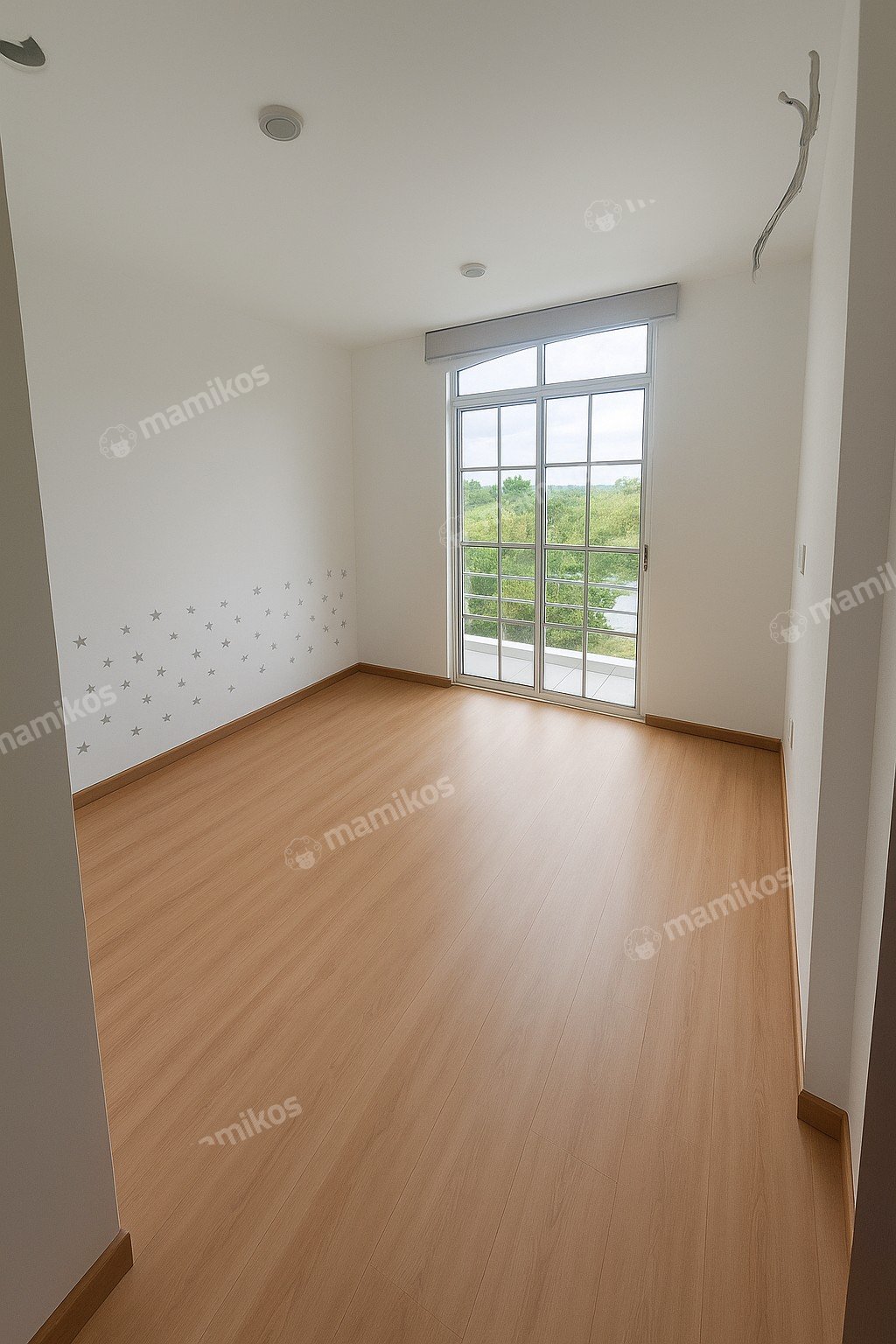 Rumah 3 Kamar Tidur 3 Kamar Mandi 3 Lantai Pantai Indah Kapuk Jakarta Utara - Photo 2