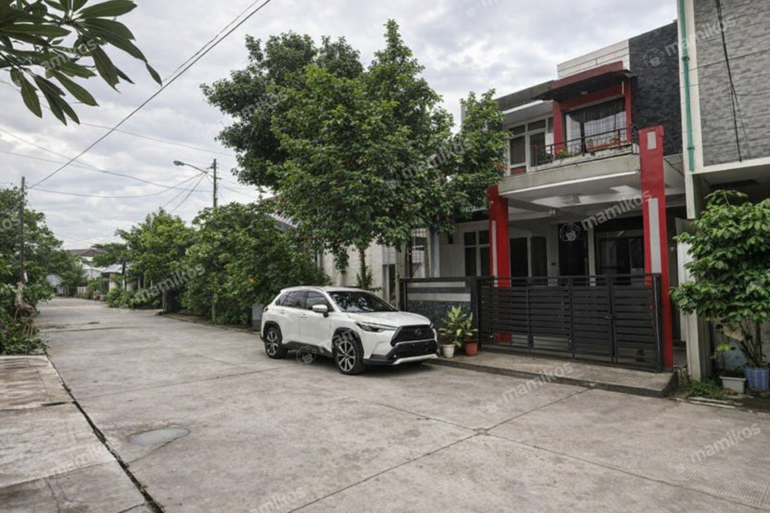 Rumah Sertifikat SHM 4 Kamar Tidur 4 Kamar Mandi Pondok Kelapa Jakarta Timur