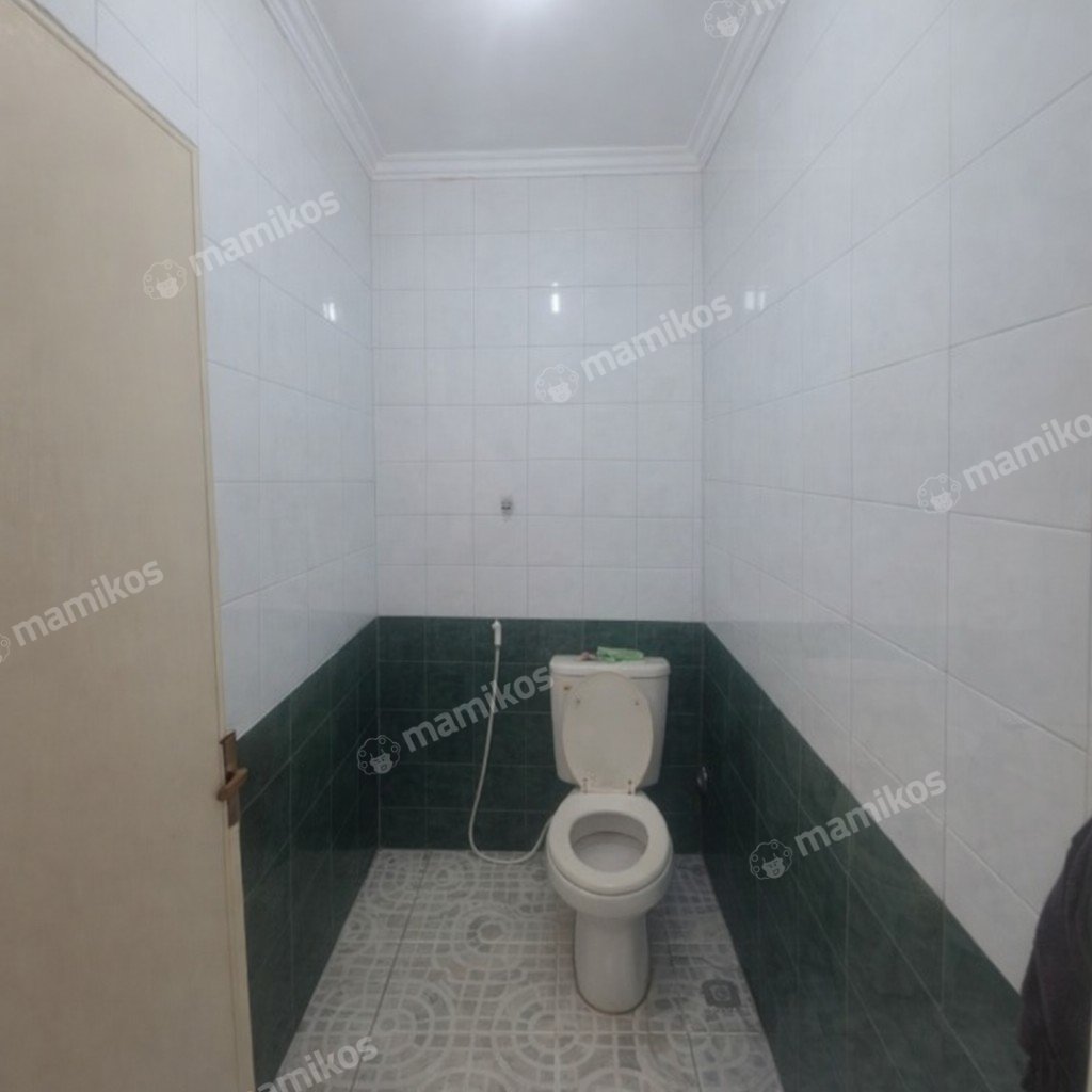 Rumah Sertifikat SHM 3 Kamar Tidur 2 Kamar Mandi Daan Mogot Jakarta Barat - Photo 4