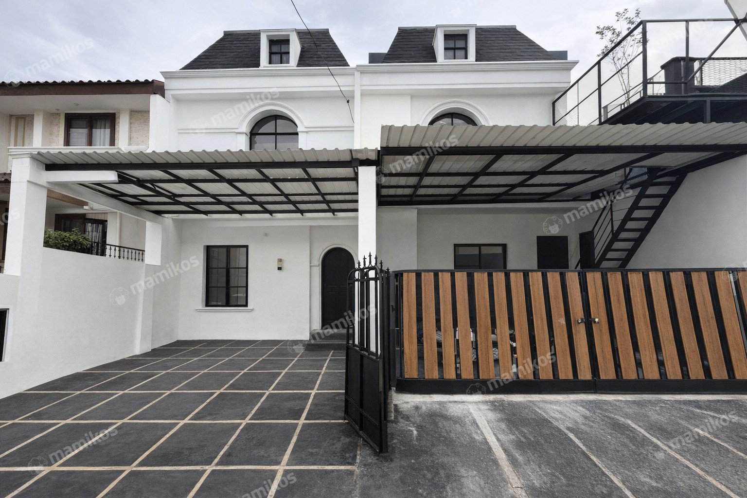 Rumah Sertifikat SHM 4 Kamar Tidur 4 Kamar Mandi Lebak Bulus Jakarta Selatan - Photo 3