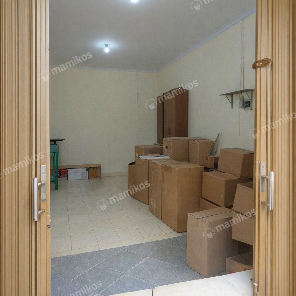 Rumah Sertifikat SHM 4 Kamar Tidur 3 Kamar Mandi Tambora Jakarta Barat - Photo 2