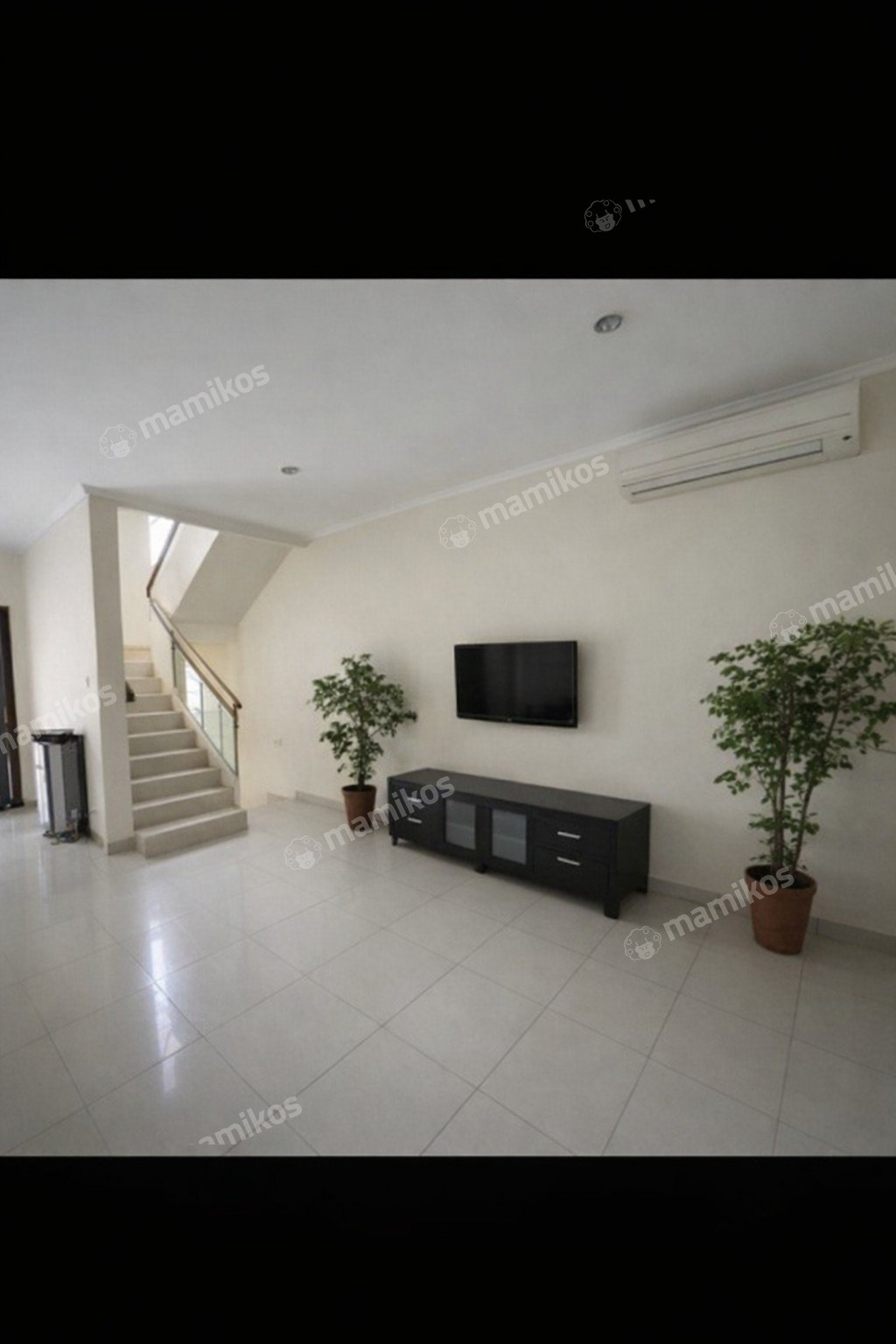 Rumah Sertifikat SHM 3 Kamar Tidur 3 Kamar Mandi Pantai Indah Kapuk Jakarta Utara - Photo 2