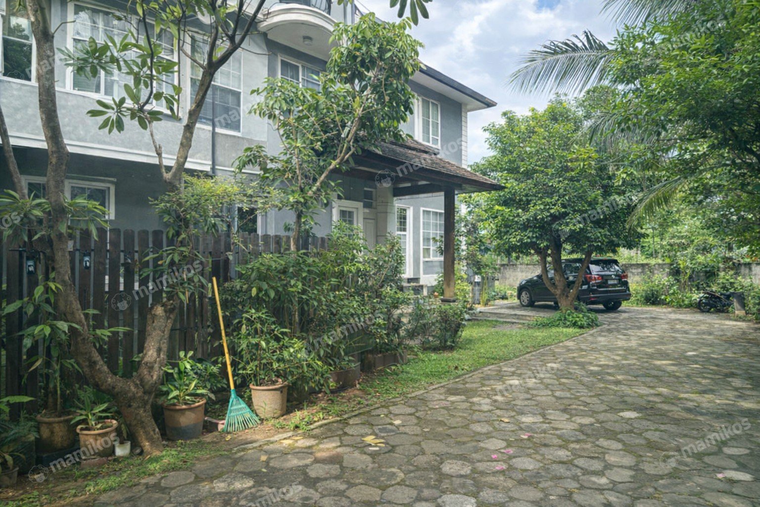 Rumah Sertifikat SHM 4 Kamar Tidur 3 Kamar Mandi Lebak Bulus Jakarta Selatan