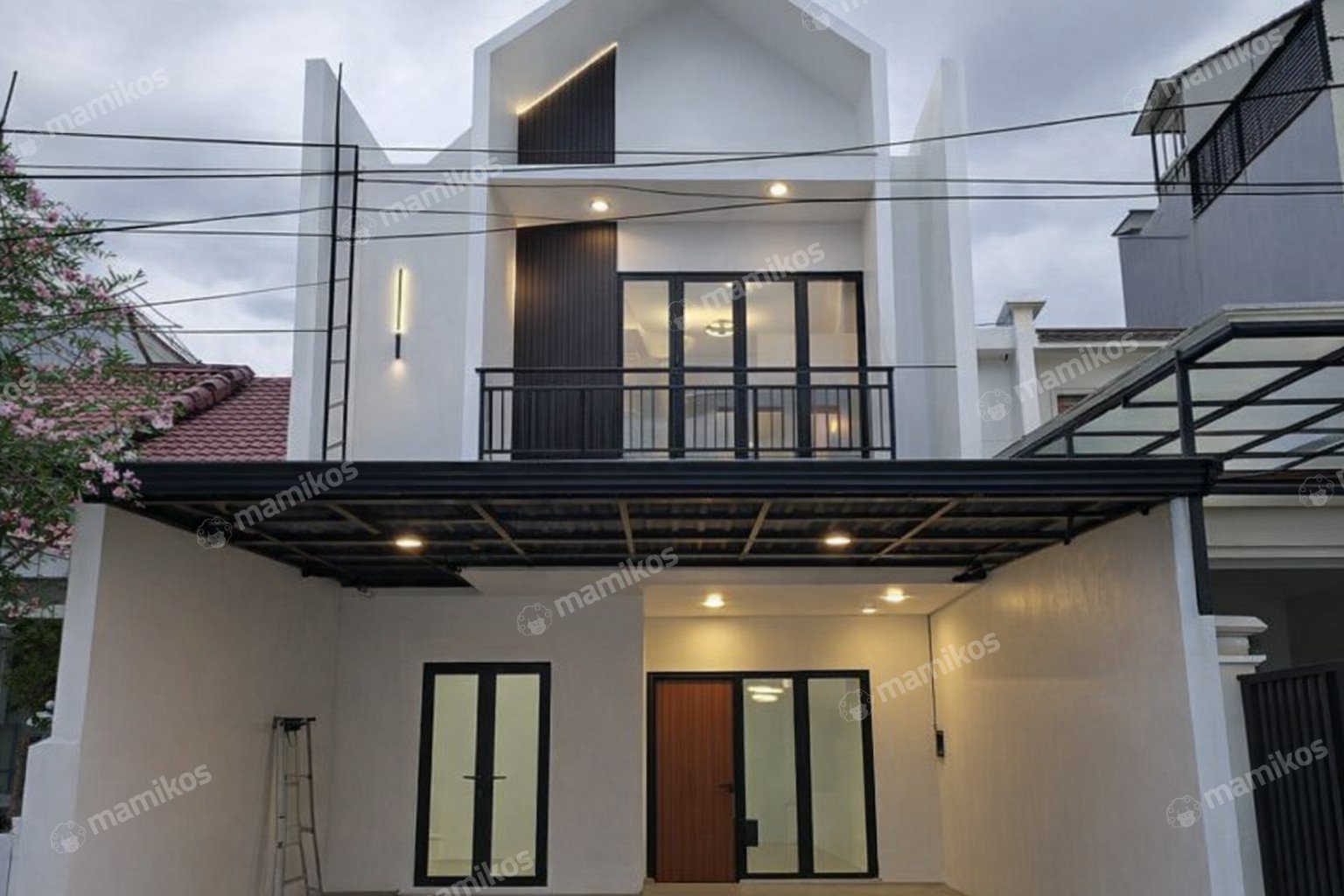 Rumah Sertifikat SHM 3 Kamar Tidur 3 Kamar Mandi Citra Garden Jakarta Barat