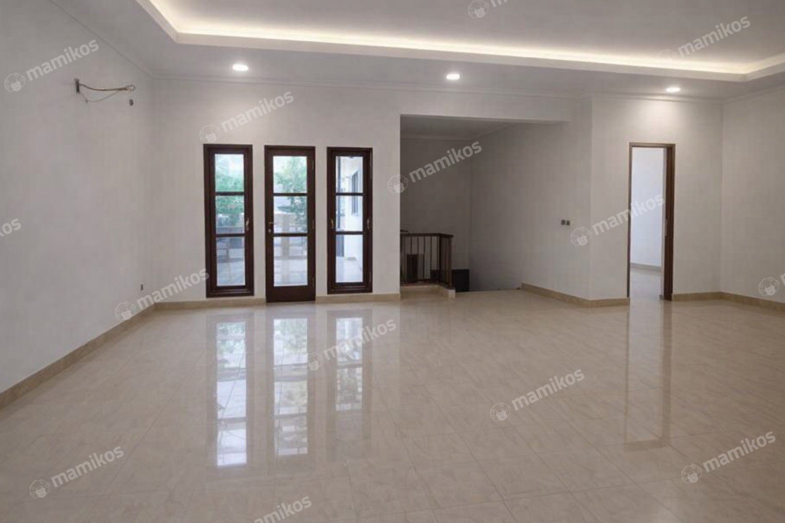 Rumah Sertifikat SHM 4 Kamar Tidur 4 Kamar Mandi Kebayoran Baru Jakarta Selatan - Photo 3