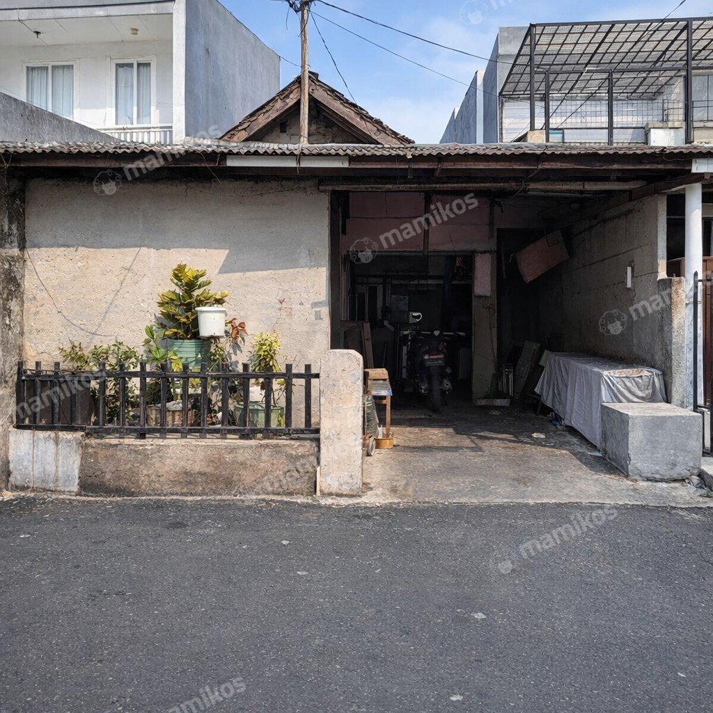 Rumah Sertifikat SHM 3 Kamar Tidur 2 Kamar Mandi Tebet Jakarta Selatan - Photo 2