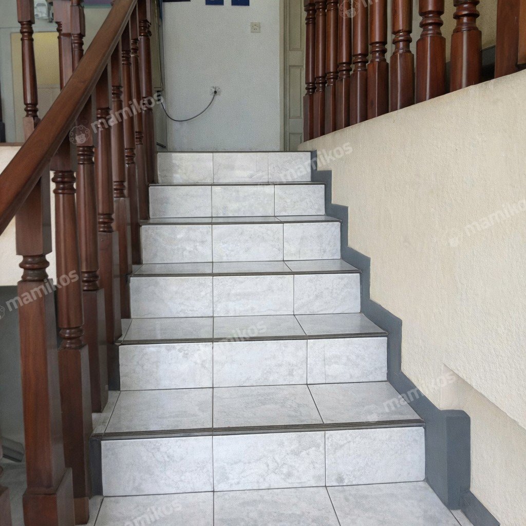 Rumah Sertifikat SHM 5 Kamar Tidur 4 Kamar Mandi Taman Ratu Jakarta Barat - Photo 2