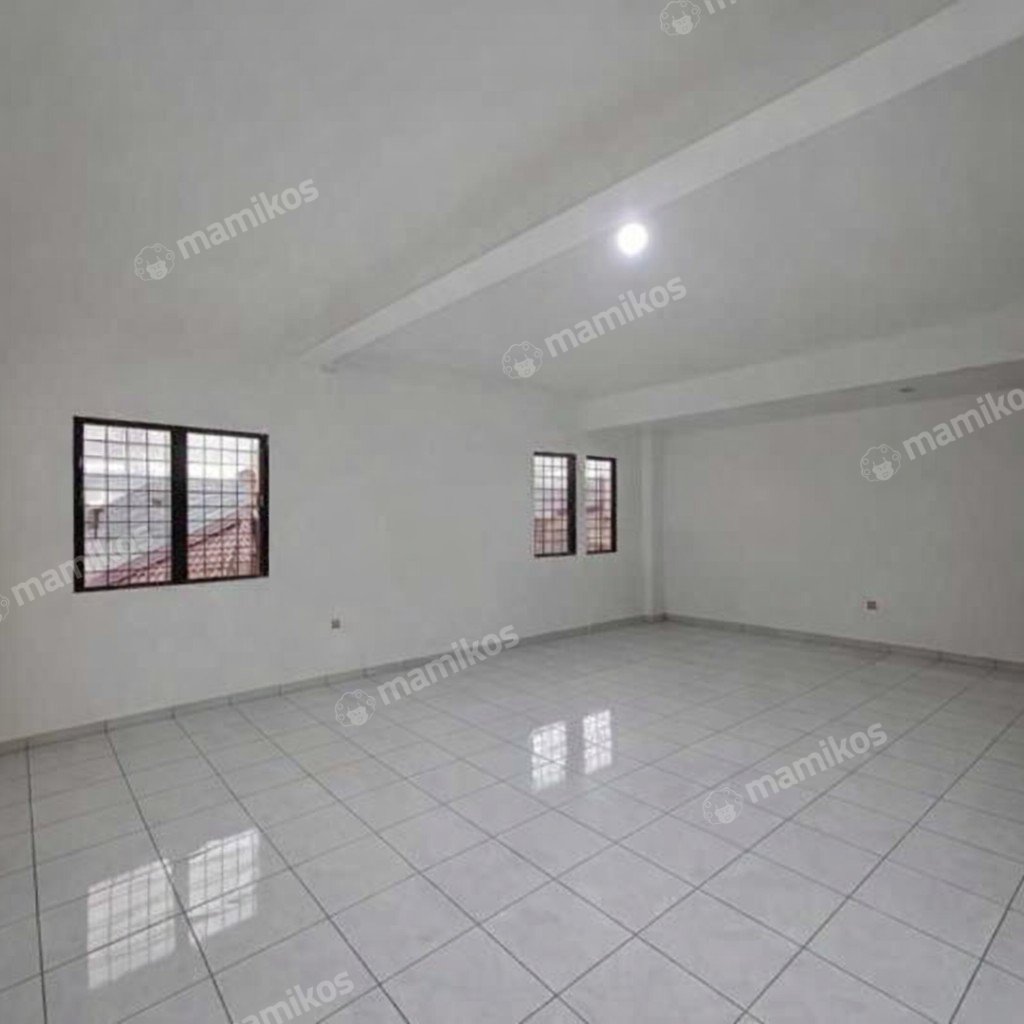 Rumah Sertifikat SHM 4 Kamar Tidur 4 Kamar Mandi Green garden Jakarta Barat - Photo 3
