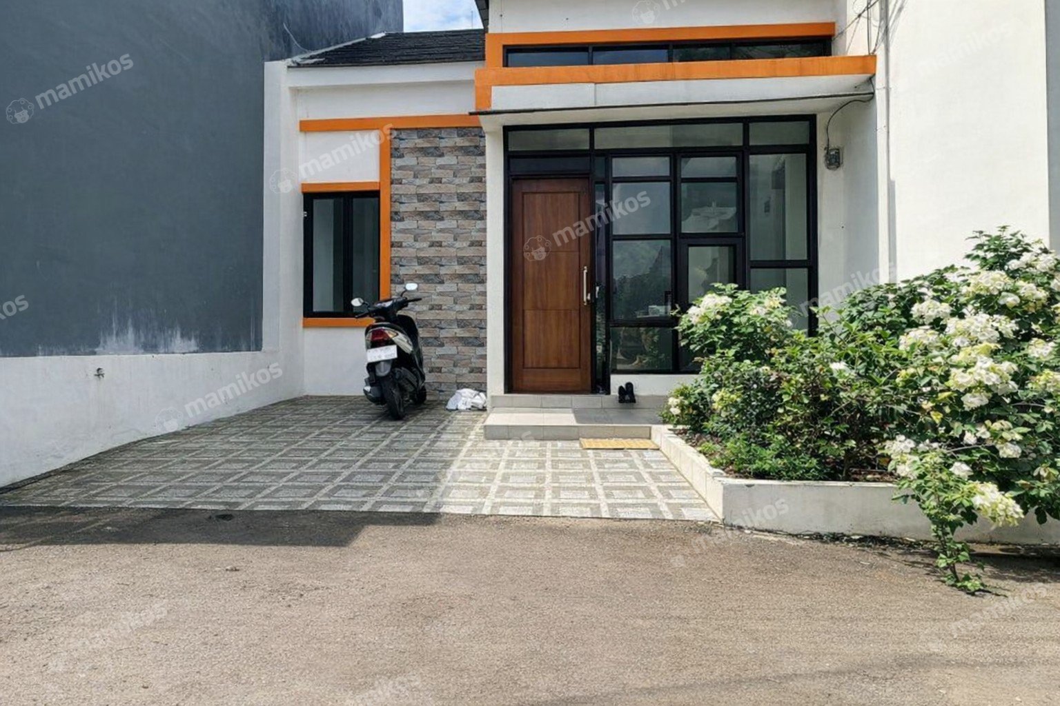 Rumah Sertifikat SHM 2 Kamar Tidur 2 Kamar Mandi Bambu Apus Jakarta Timur