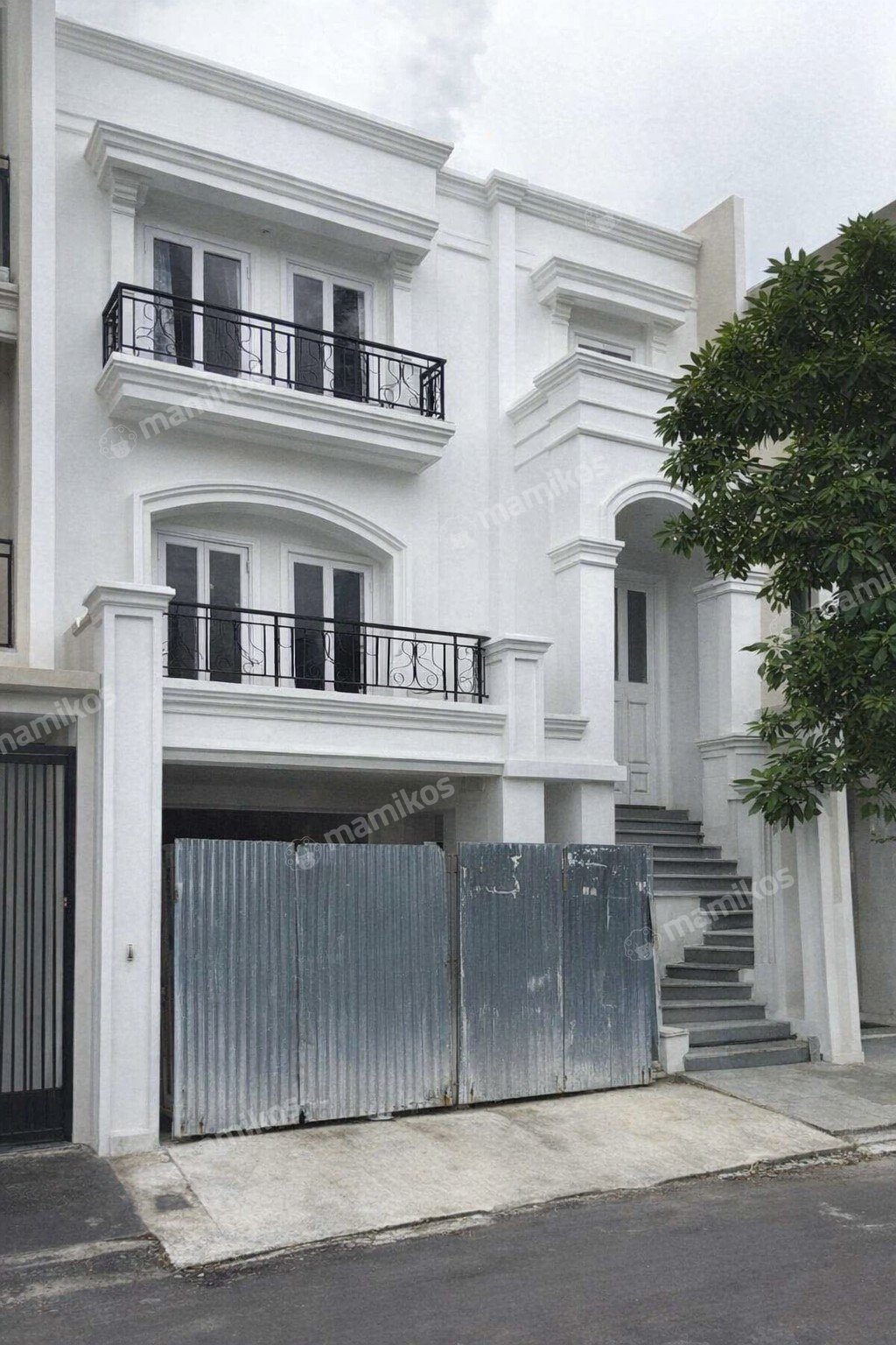Rumah Sertifikat SHM 4 Kamar Tidur 4 Kamar Mandi Permata Buana Jakarta Barat - Photo 2
