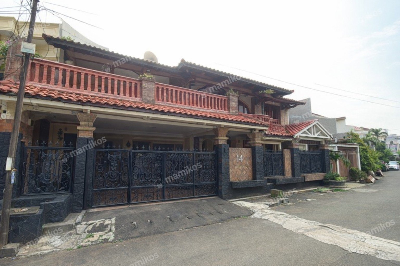 Rumah Sertifikat SHM 4 Kamar Tidur 5 Kamar Mandi Tebet Jakarta Selatan