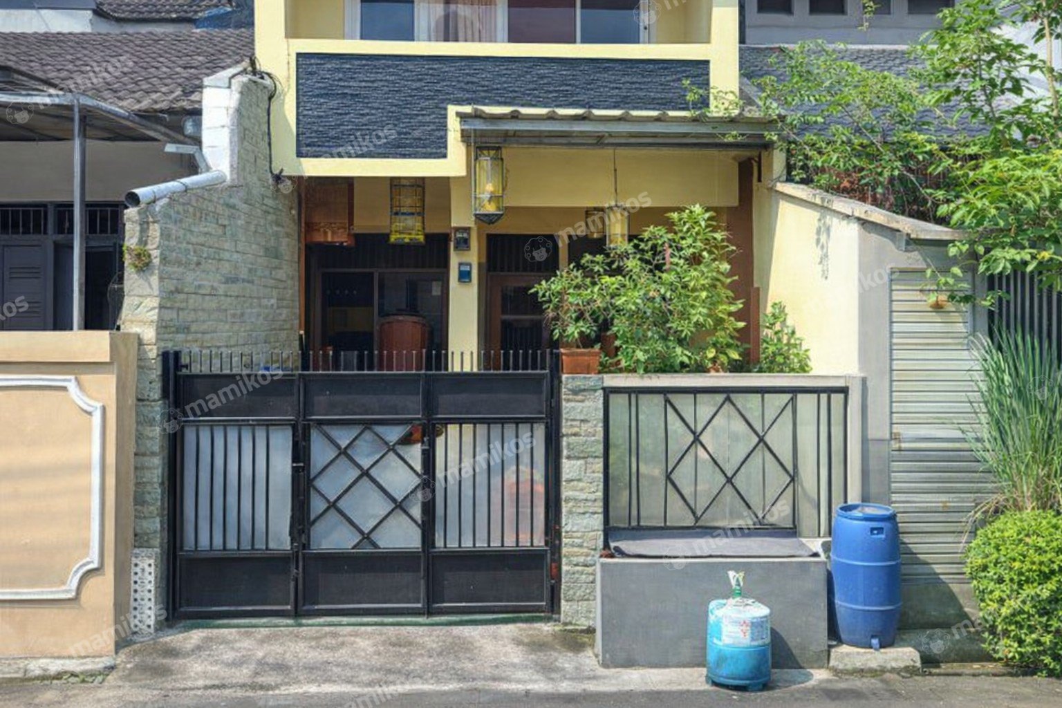 Rumah Sertifikat SHM 5 Kamar Tidur 3 Kamar Mandi Utan Kayu Jakarta Timur