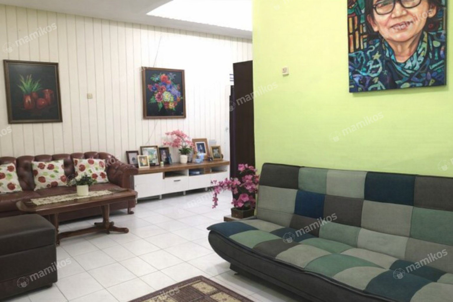 Rumah Sertifikat SHM 5 Kamar Tidur 3 Kamar Mandi Tomang Jakarta Barat