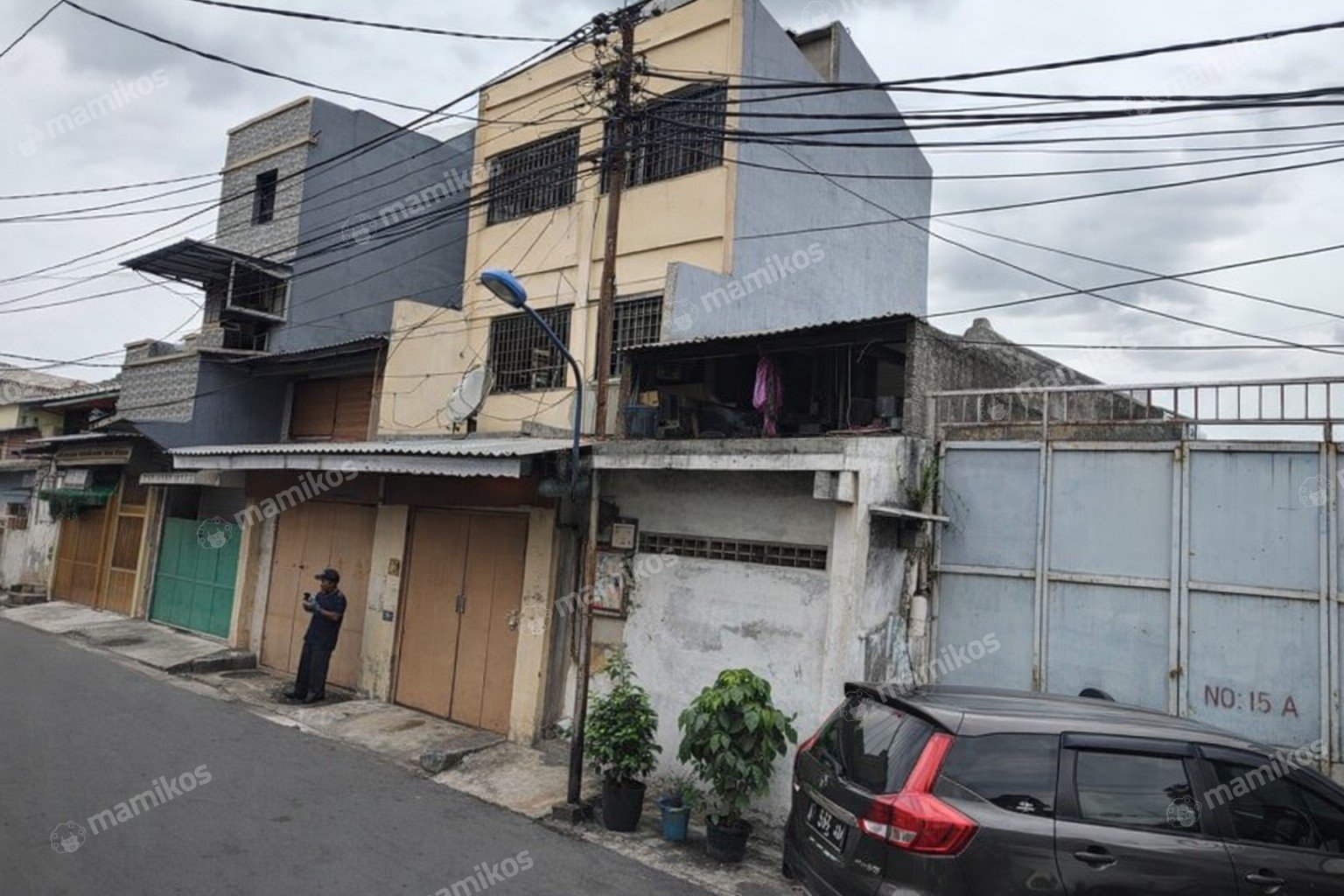 Rumah Sertifikat SHM 3 Kamar Tidur 3 Kamar Mandi Jembatan Lima Jakarta Barat