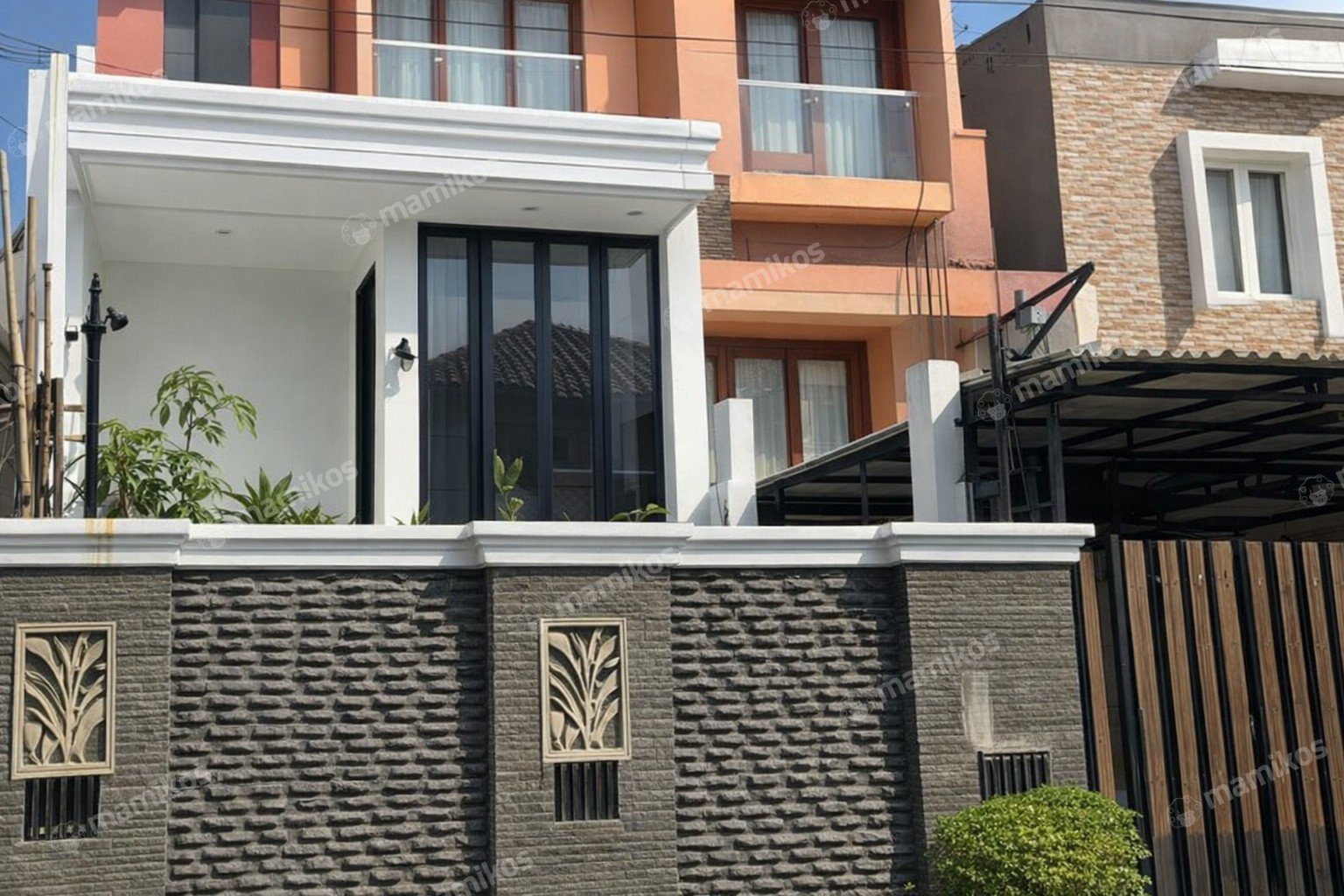 Rumah Sertifikat HGB 6 Kamar Tidur 4 Kamar Mandi Meruya Jakarta Barat