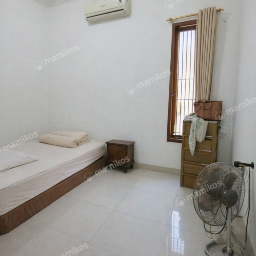 Rumah Sertifikat SHM 4 Kamar Tidur 3 Kamar Mandi Pondok Gede Jakarta Timur - Photo 4