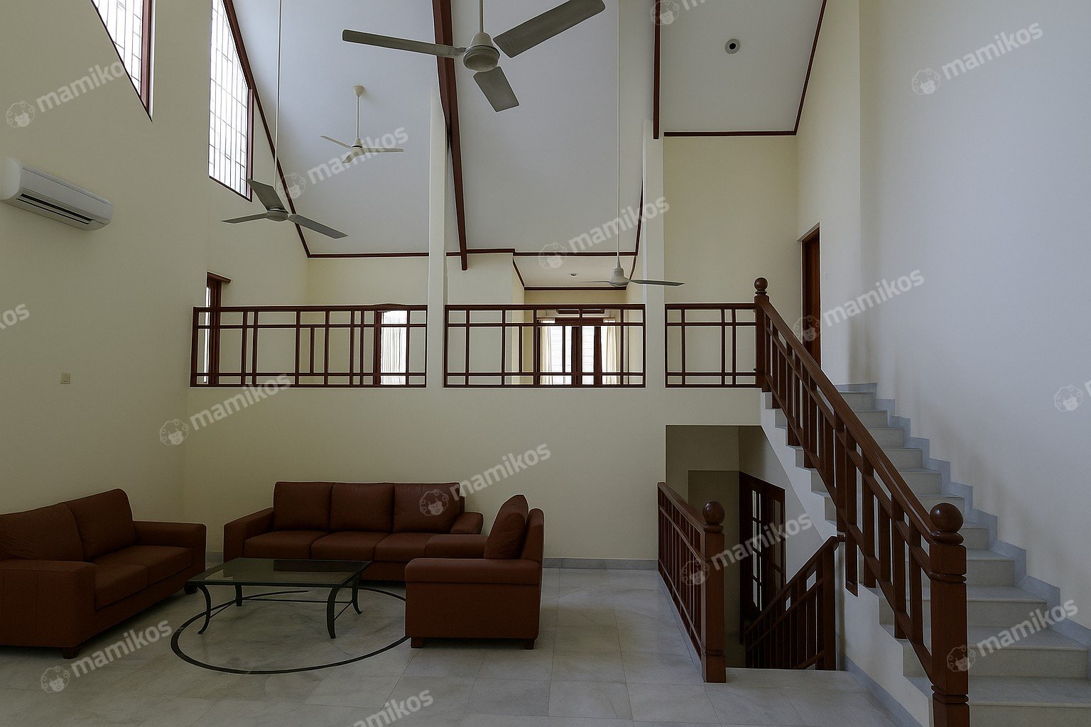Rumah Sertifikat SHM 4 Kamar Tidur 4 Kamar Mandi Kemang Jakarta Selatan - Photo 2