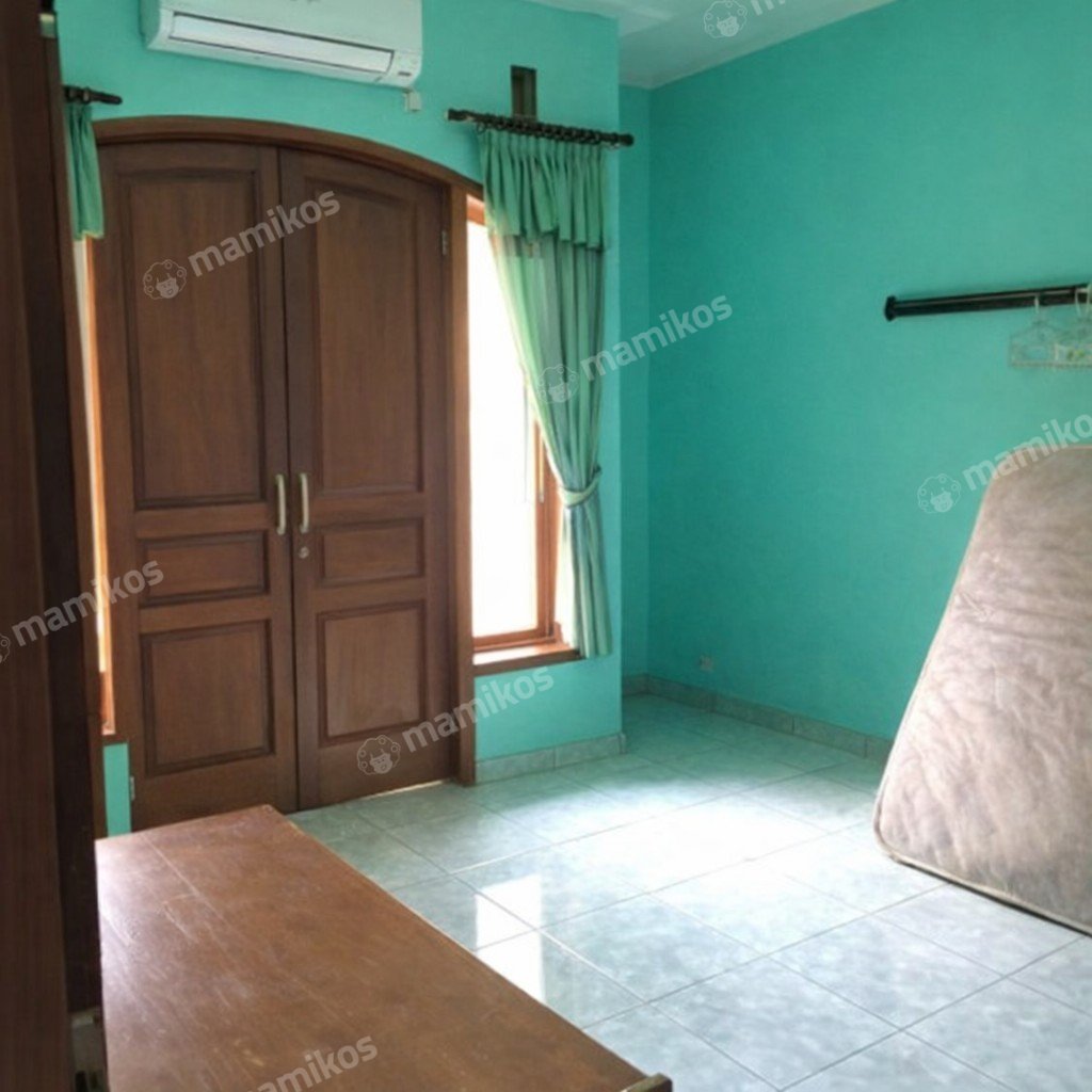 Rumah Sertifikat SHM 10 Kamar Tidur 7 Kamar Mandi Grogol Jakarta Barat - Photo 2