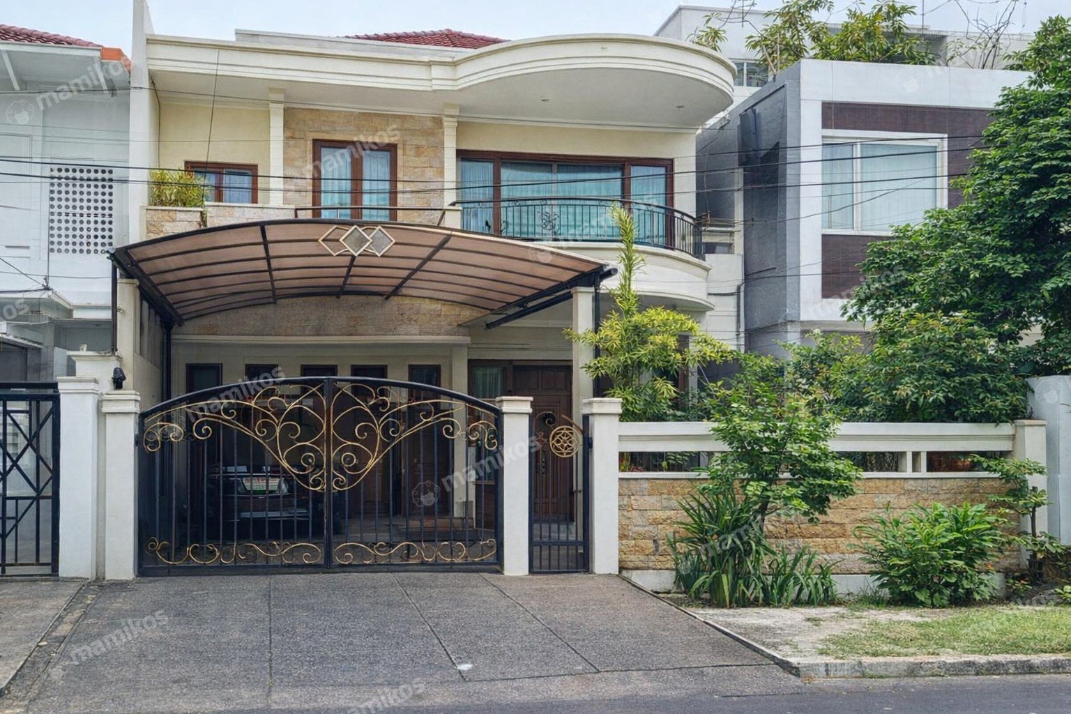 Rumah Sertifikat SHM 5 Kamar Tidur 4 Kamar Mandi Puri Indah Jakarta Barat
