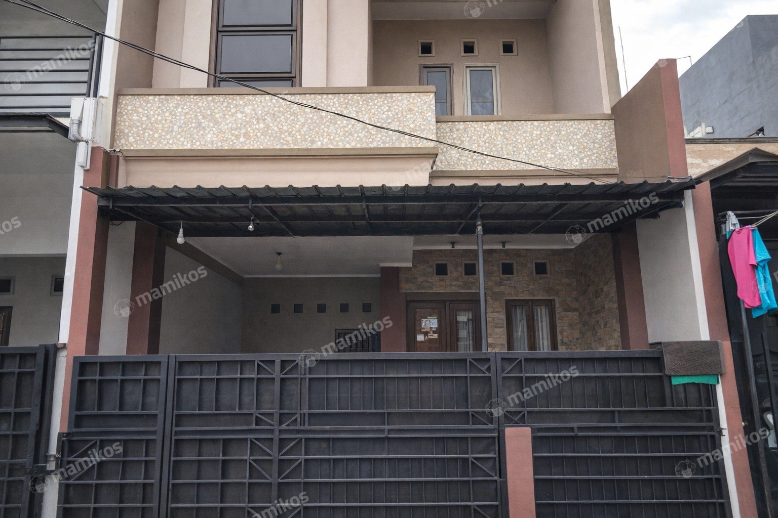 Rumah Sertifikat SHM 4 Kamar Tidur 2 Kamar Mandi Kramat Jati Jakarta Timur