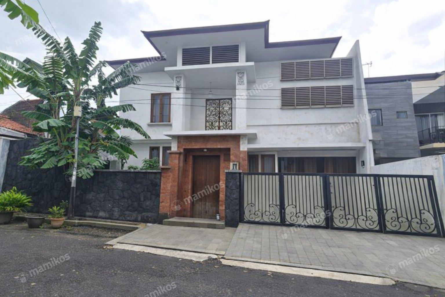 Rumah Sertifikat SHM 3 Kamar Tidur 3 Kamar Mandi Kalibata Jakarta Selatan