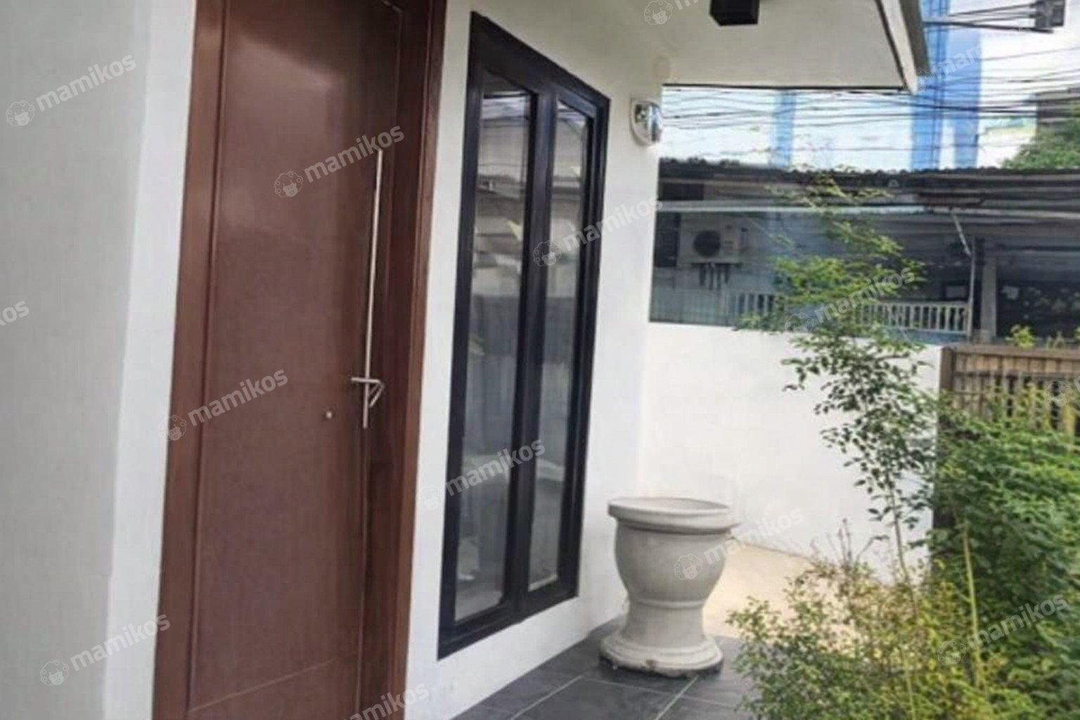 Rumah Sertifikat SHM 4 Kamar Tidur 4 Kamar Mandi Green Ville Jakarta Barat