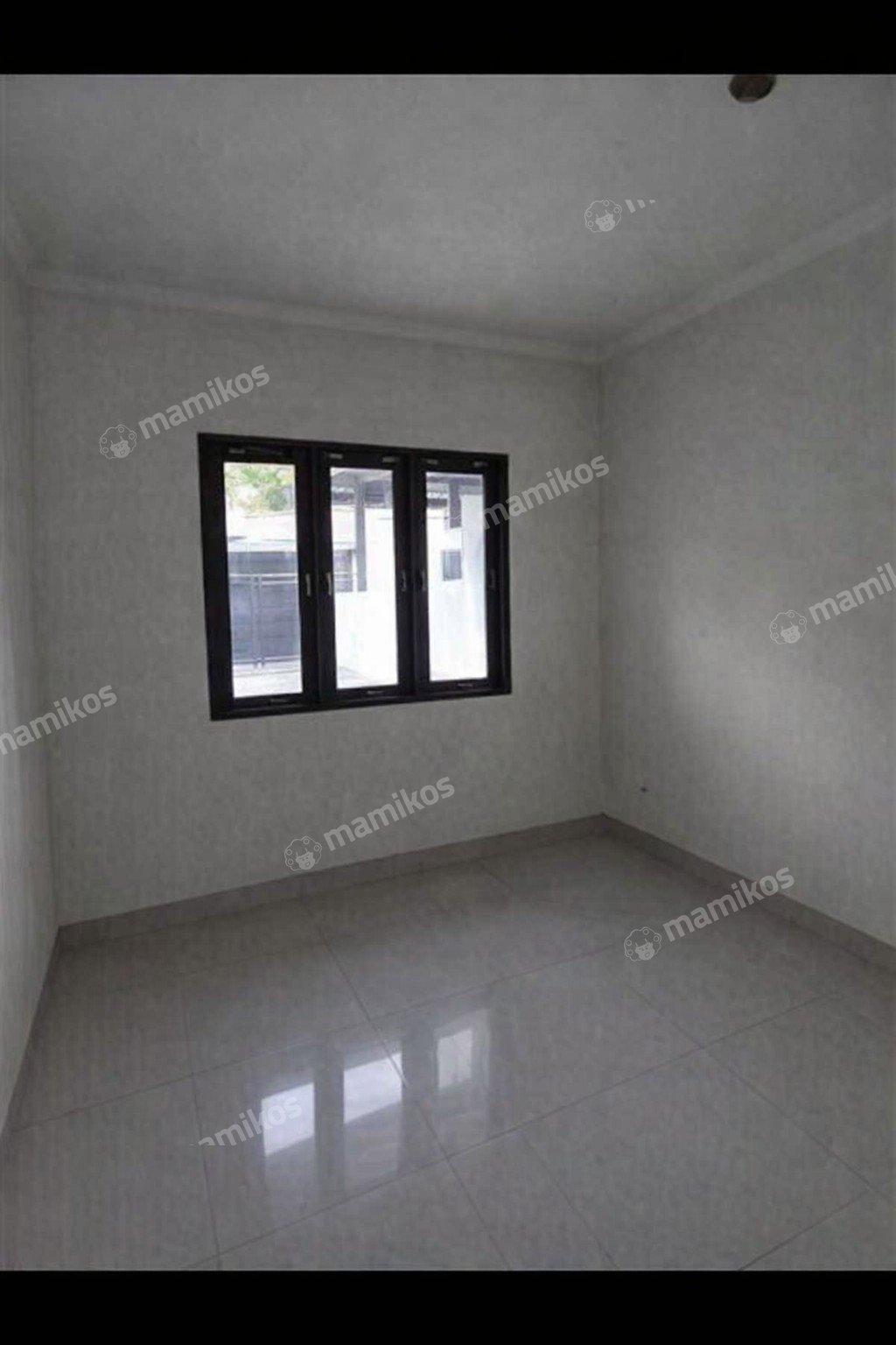 Rumah Sertifikat SHM 4 Kamar Tidur 4 Kamar Mandi Green Ville Jakarta Barat - Photo 3