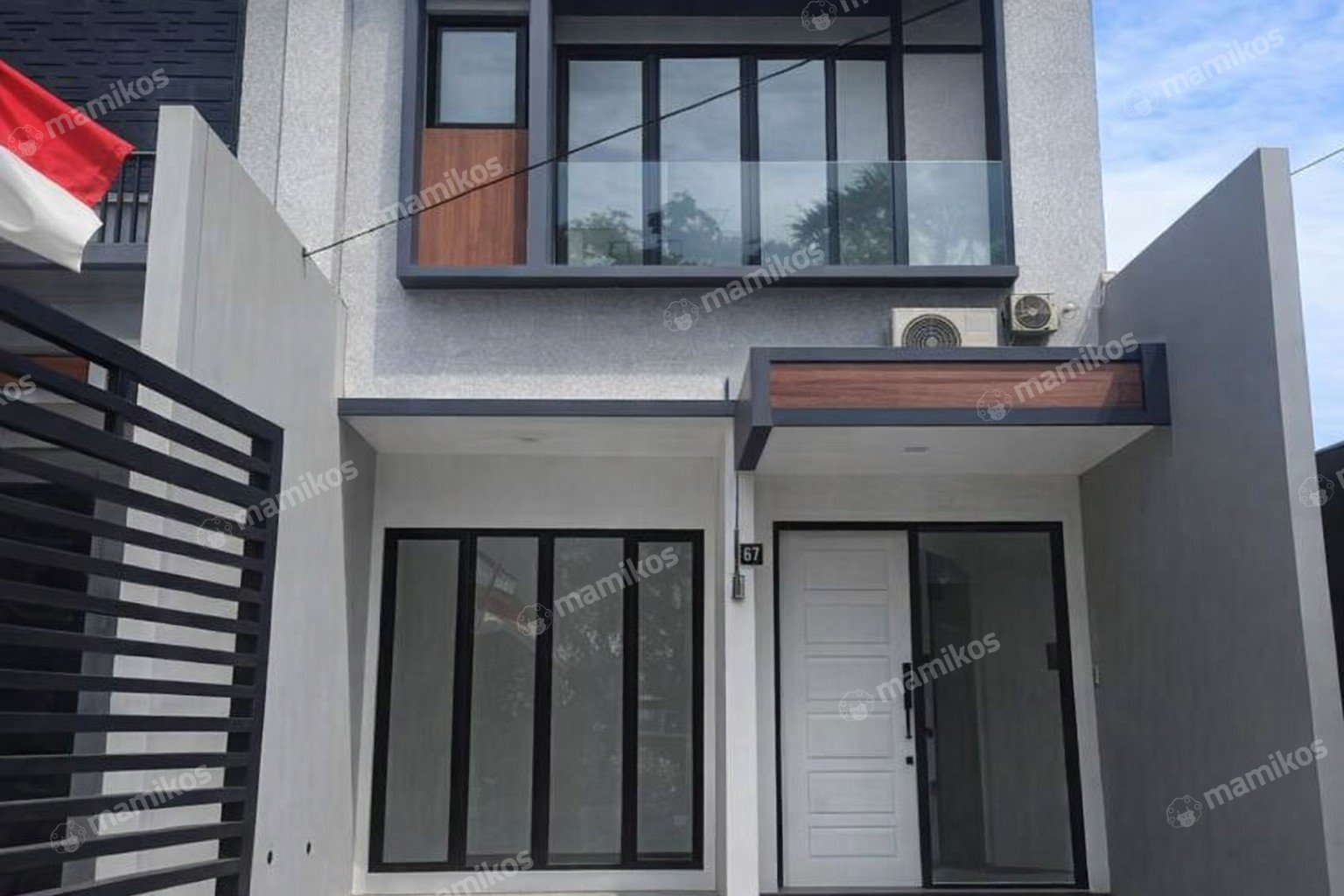 Rumah 3 Kamar Tidur 4 Kamar Mandi 2 Lantai Villa Meruya Jakarta Barat