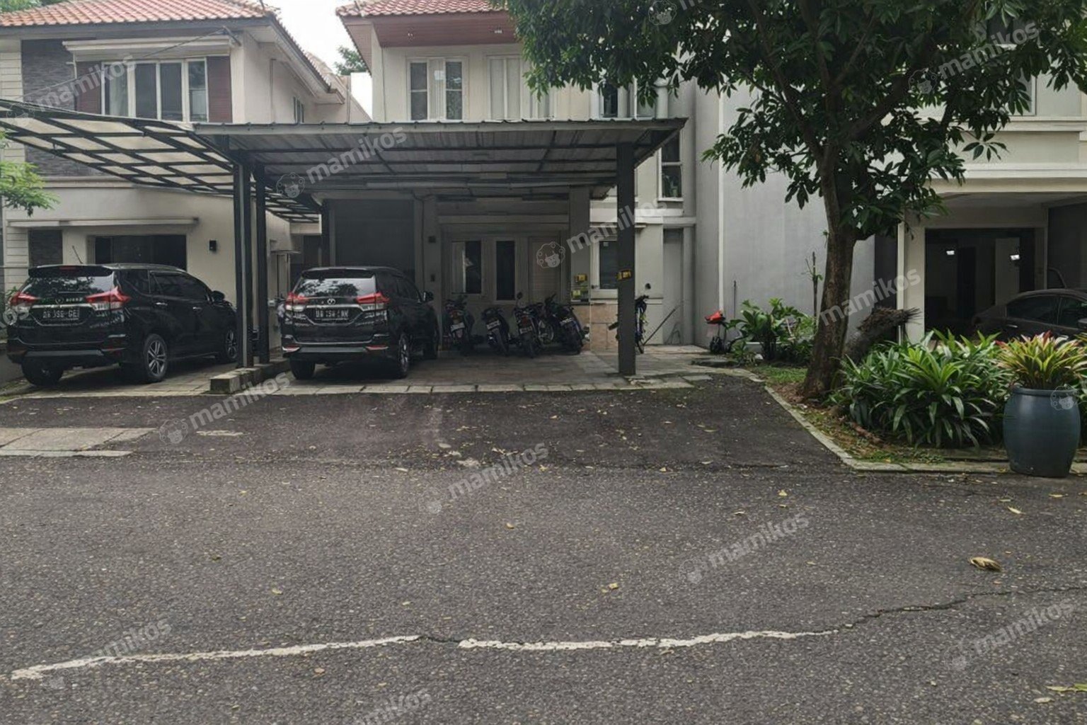 Rumah Sertifikat SHM 4 Kamar Tidur 3 Kamar Mandi Legenda Wisata Jakarta Timur