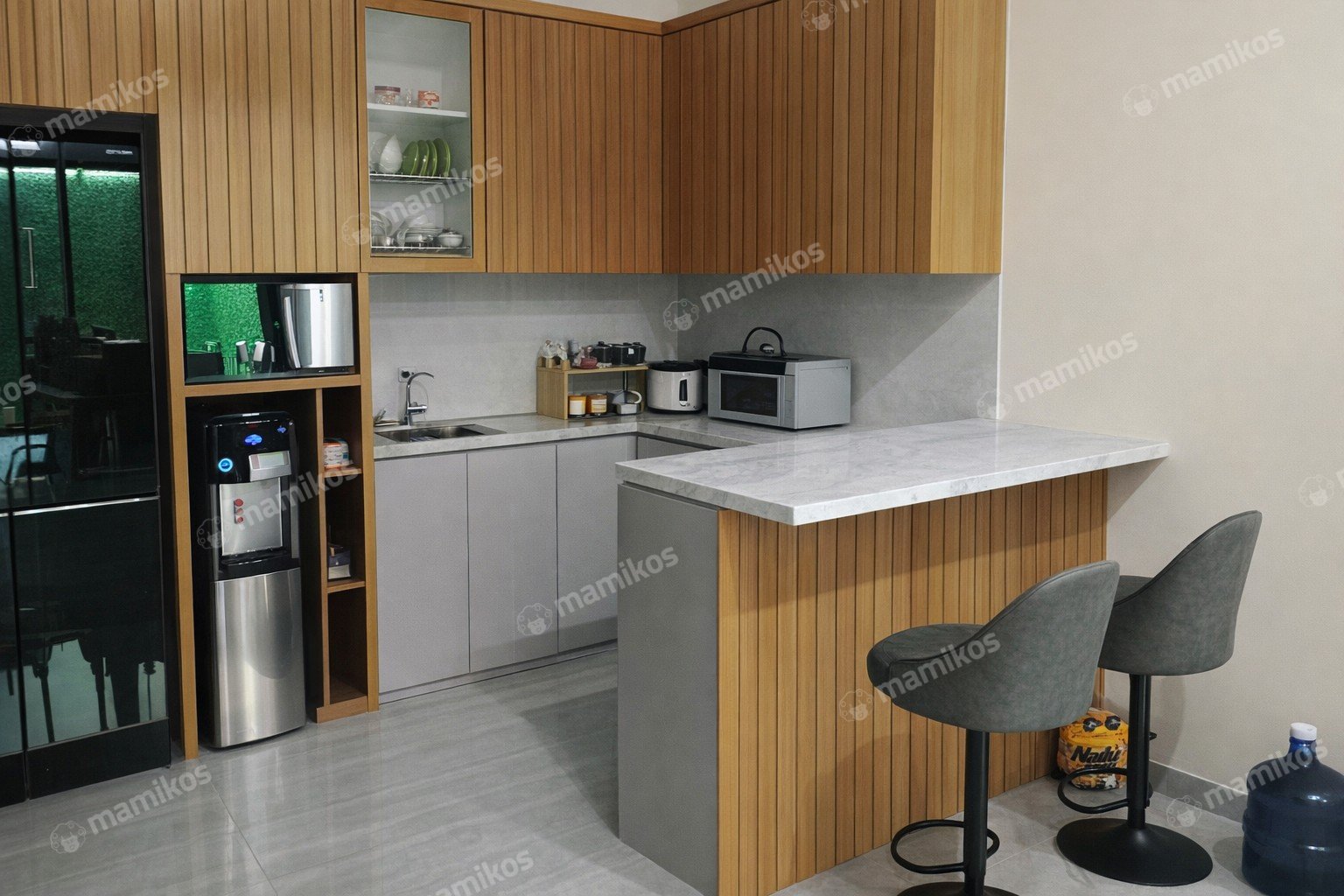 Rumah Sertifikat SHM 6 Kamar Tidur 6 Kamar Mandi Green garden Jakarta Barat