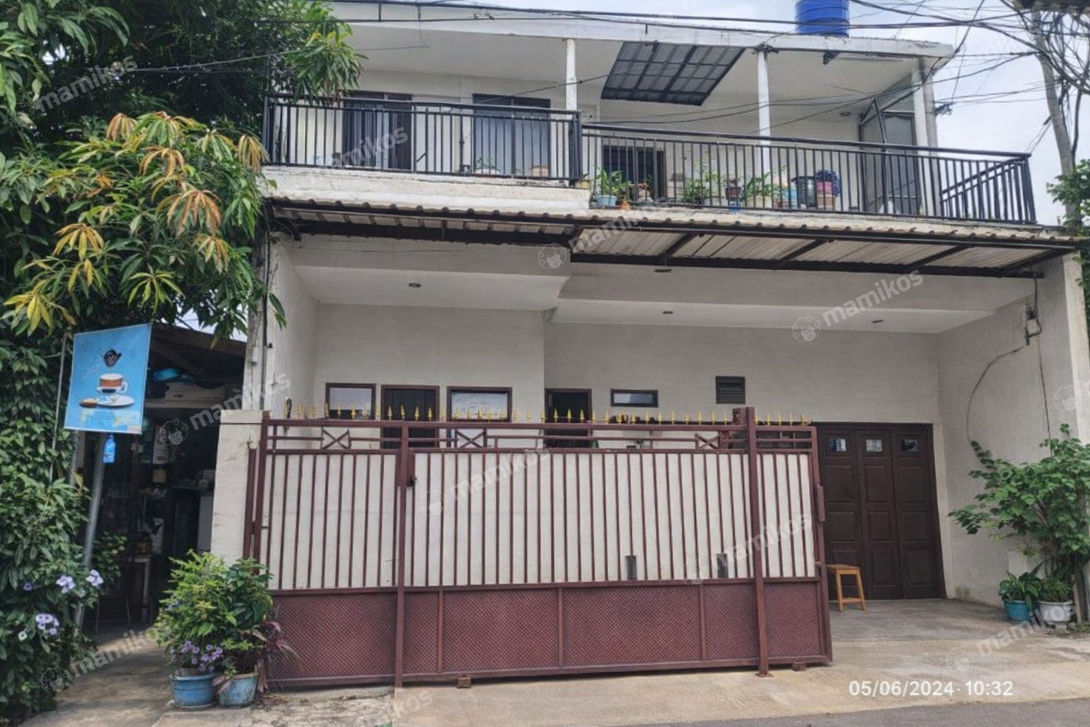Rumah 7 Kamar Tidur 5 Kamar Mandi Kramat Jati Jakarta Timur