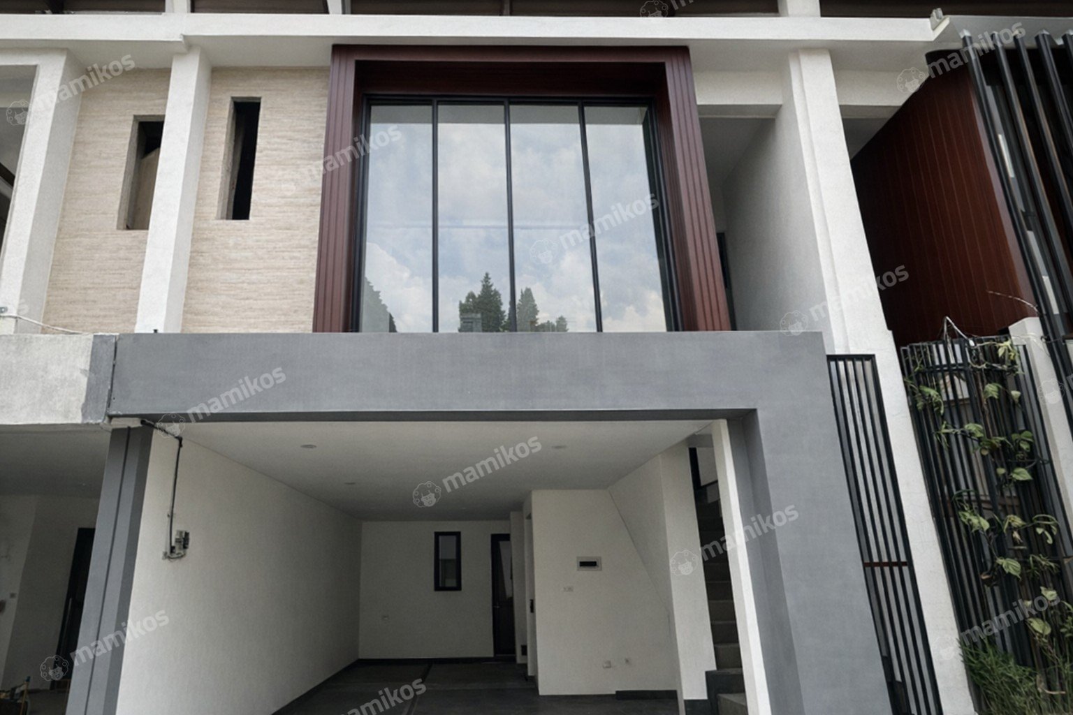 Rumah Sertifikat SHM 4 Kamar Tidur 4 Kamar Mandi Kemang Jakarta Selatan