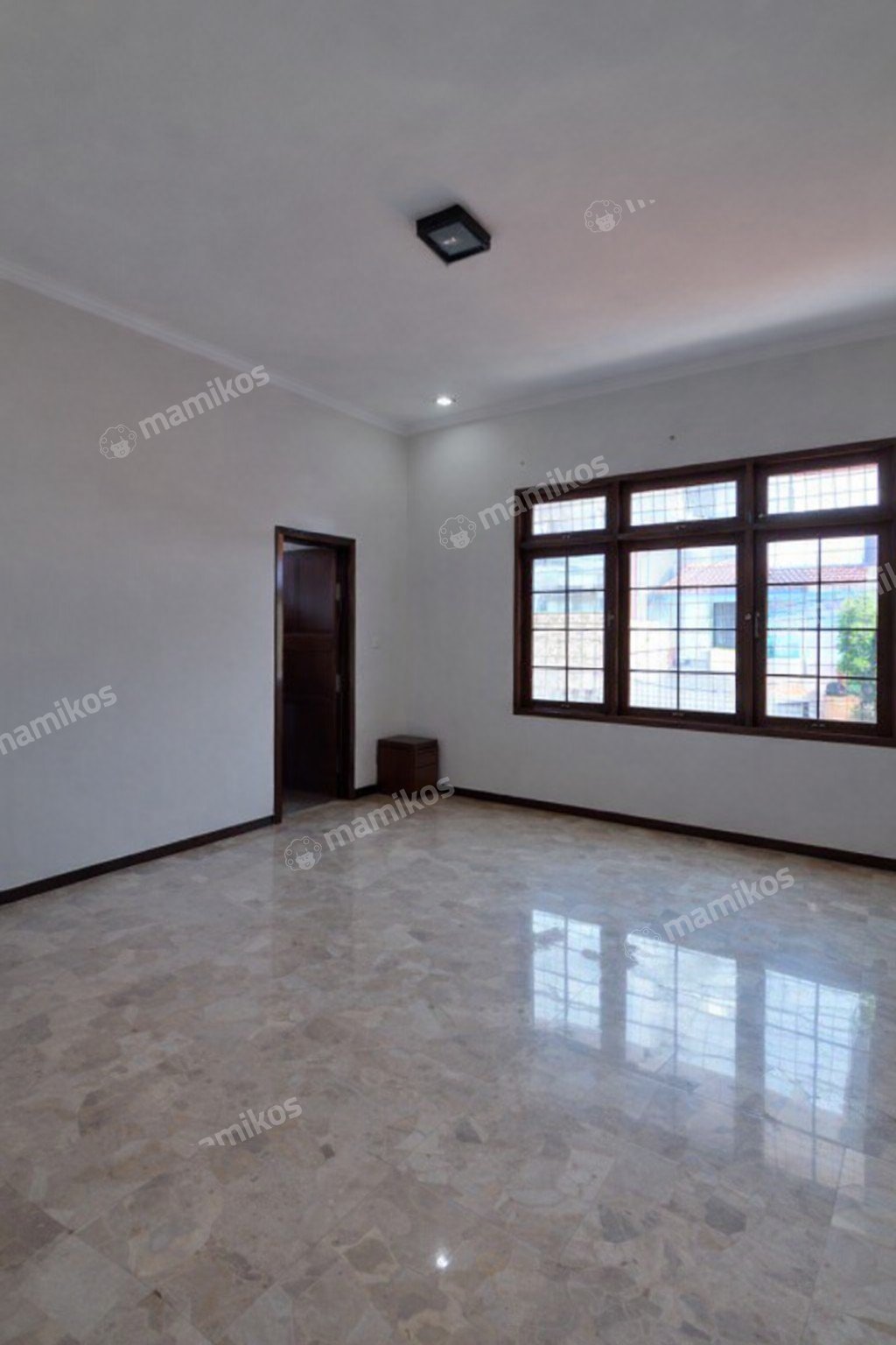 Rumah Sertifikat SHM 6 Kamar Tidur 5 Kamar Mandi Duren Sawit Jakarta Timur - Photo 5